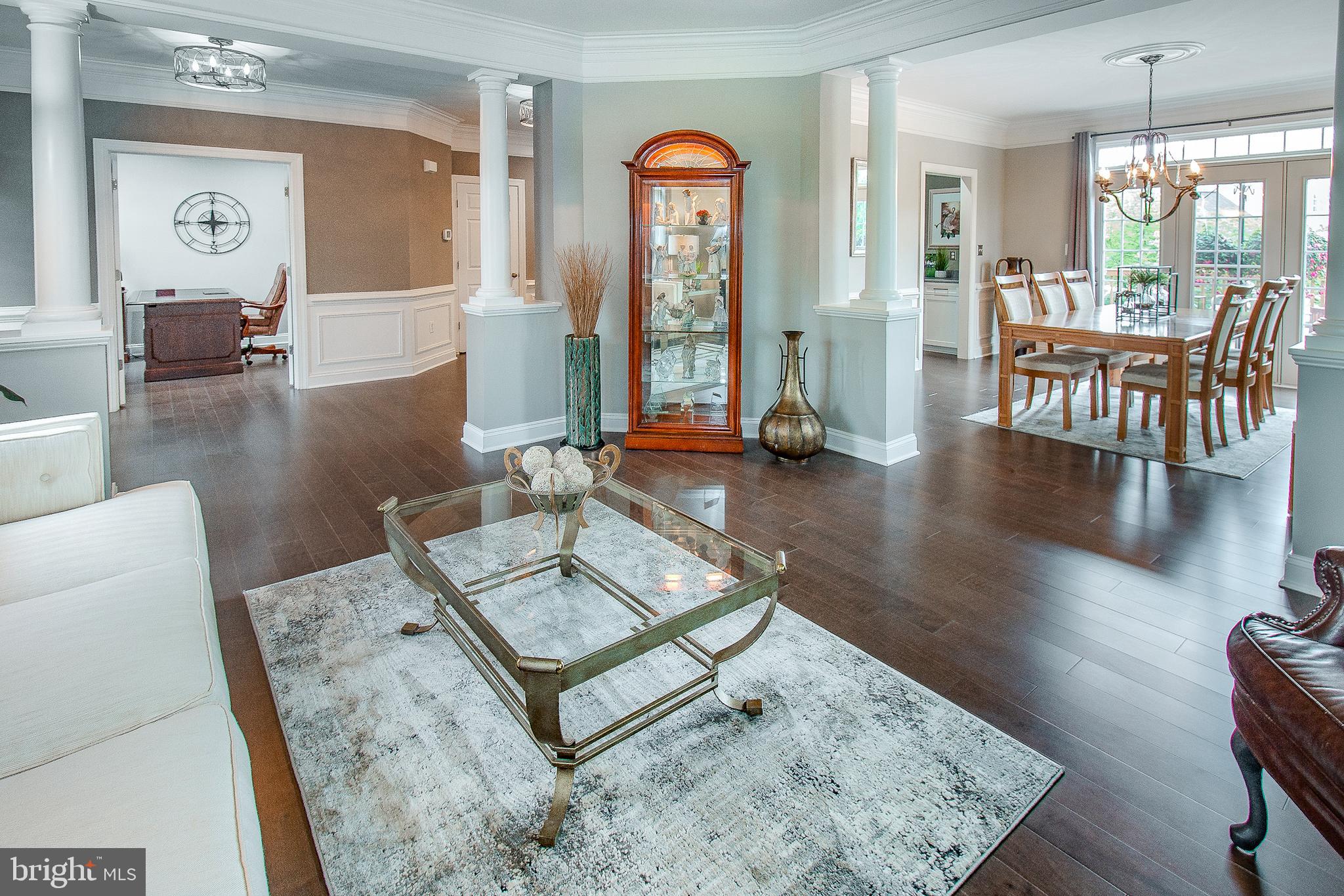 WALNEY OAKS - Residential