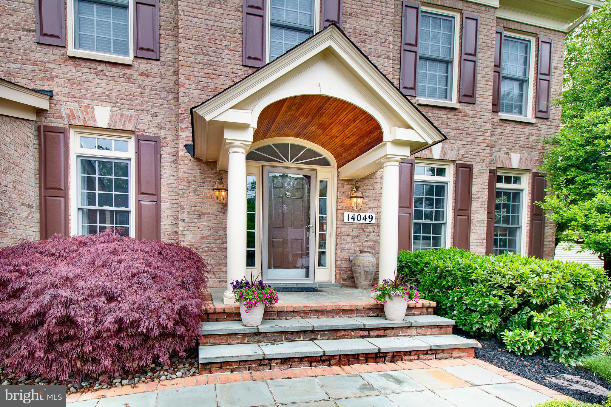 WALNEY OAKS - Residential