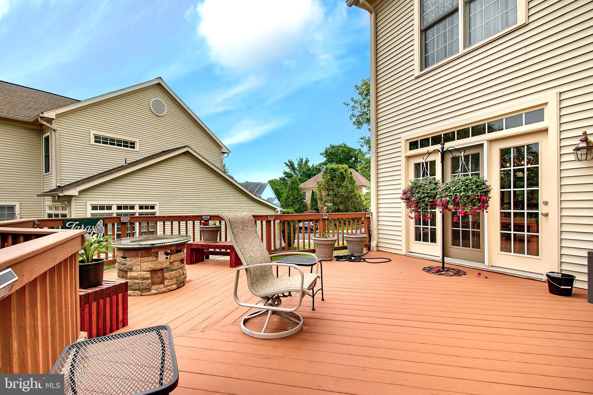 WALNEY OAKS - Residential