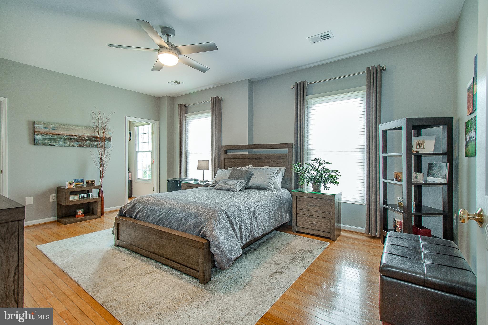 WALNEY OAKS - Residential