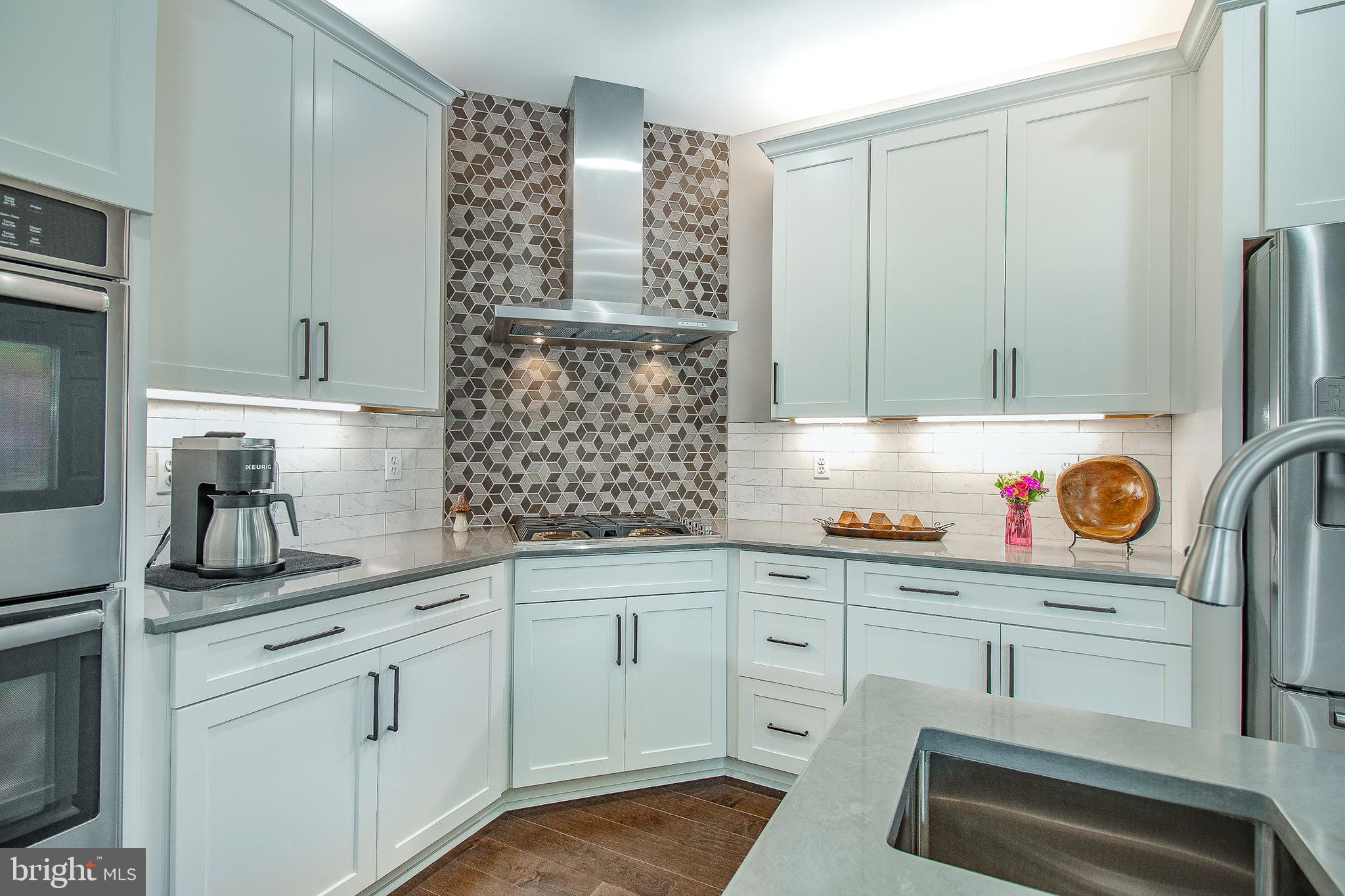 WALNEY OAKS - Residential