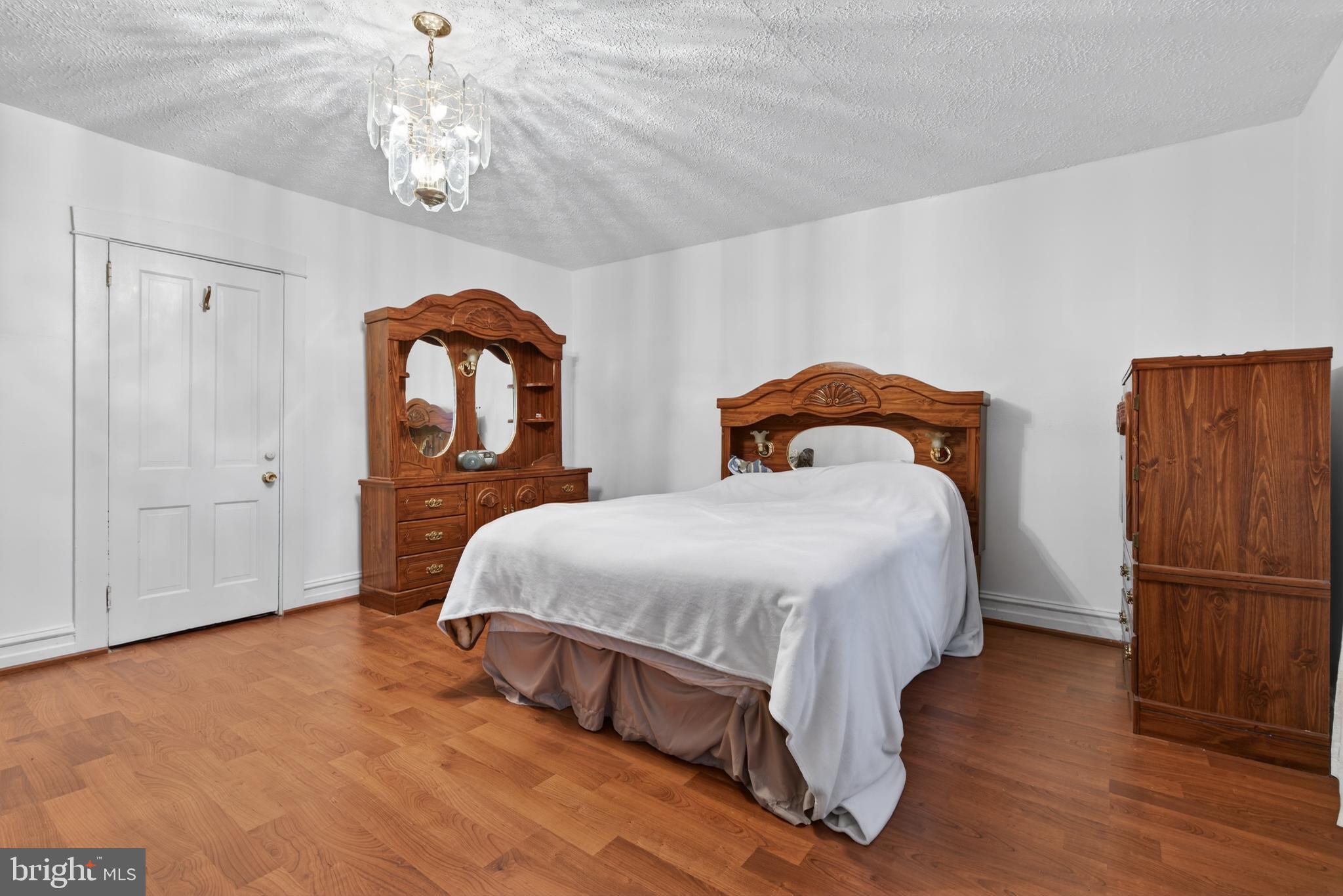 LANCASTER EAST END - Residential