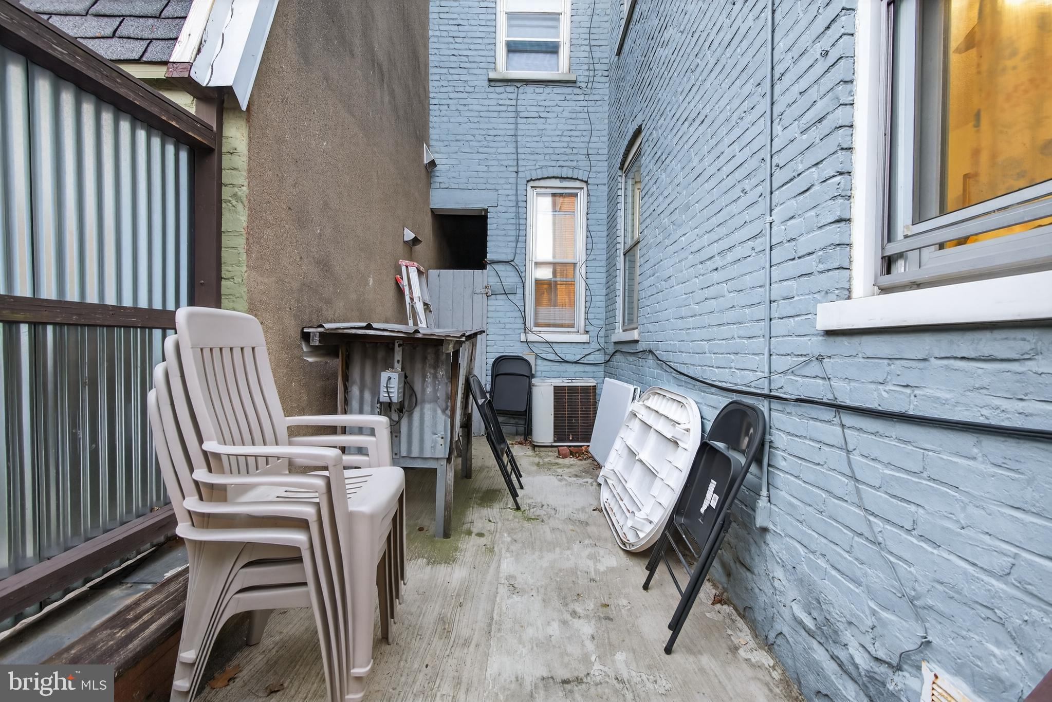 LANCASTER EAST END - Residential