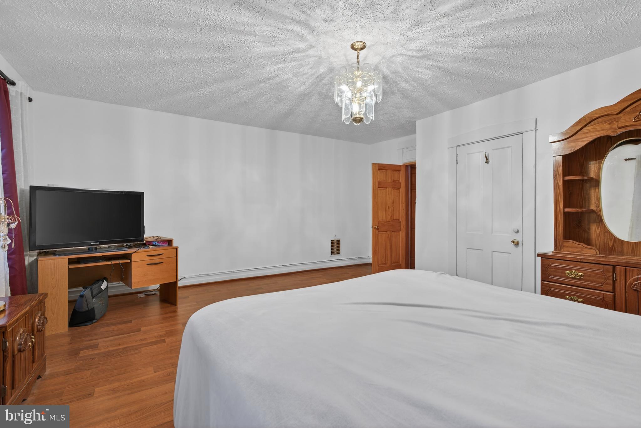 LANCASTER EAST END - Residential