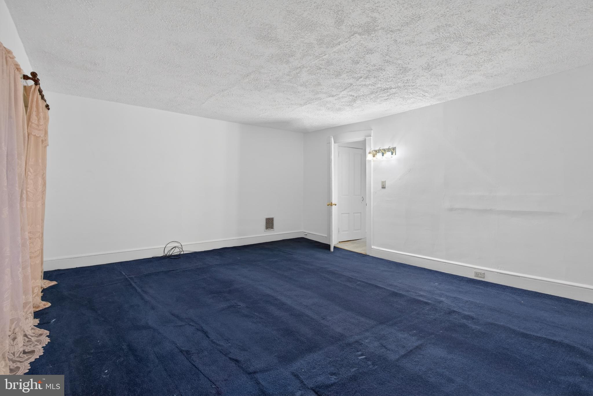 LANCASTER EAST END - Residential