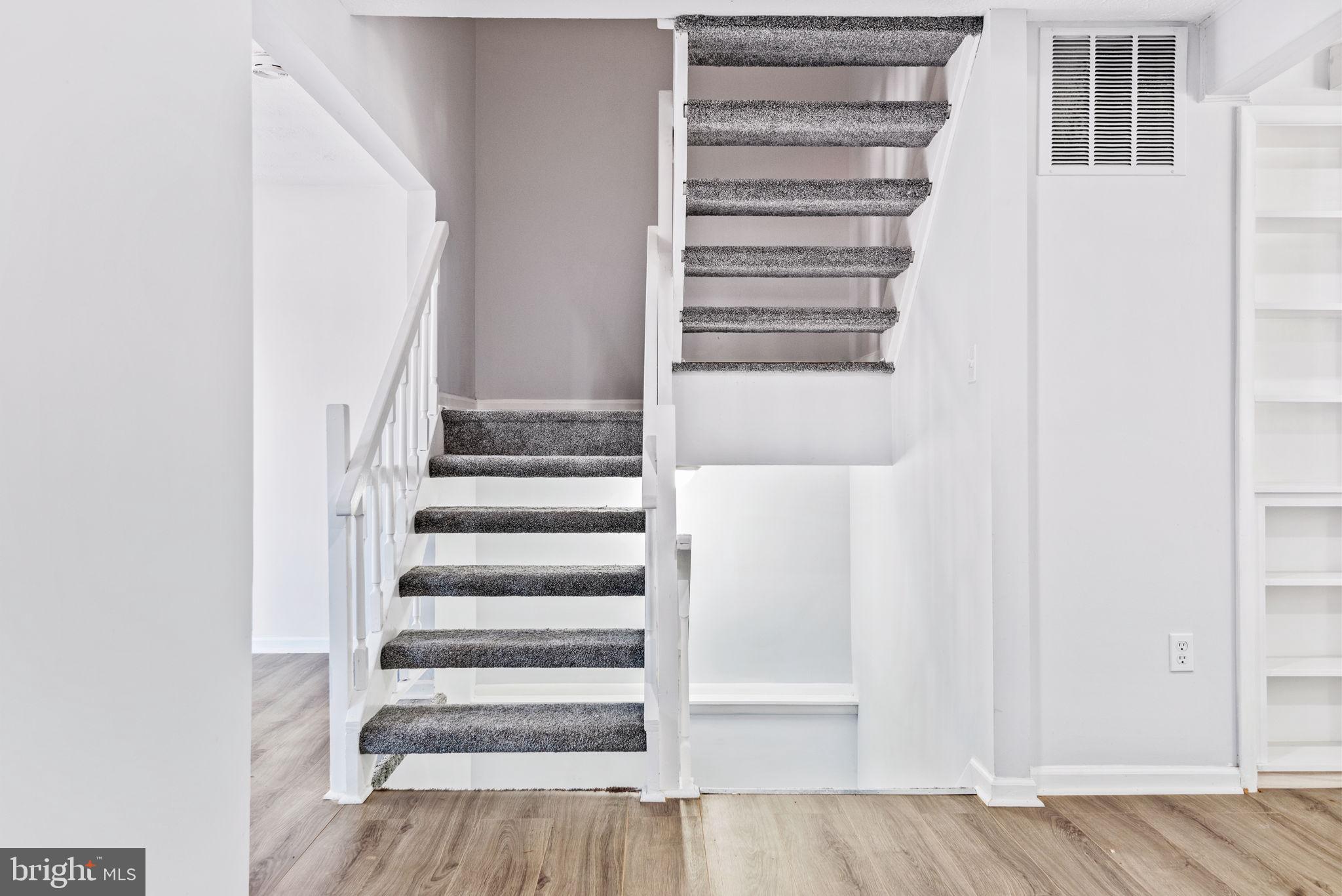 WESTHAMPTON TOWNHOUSES P - Residential