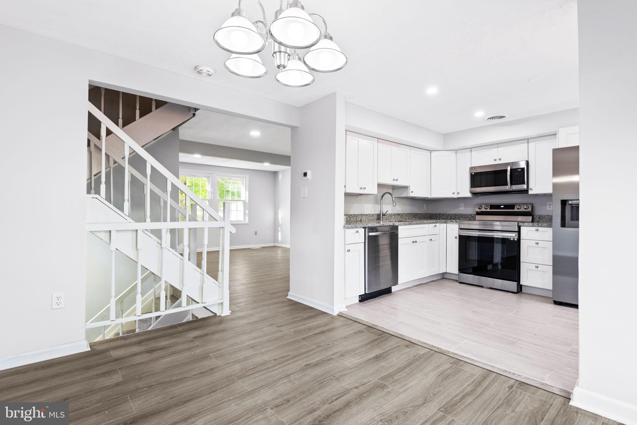 WESTHAMPTON TOWNHOUSES P - Residential