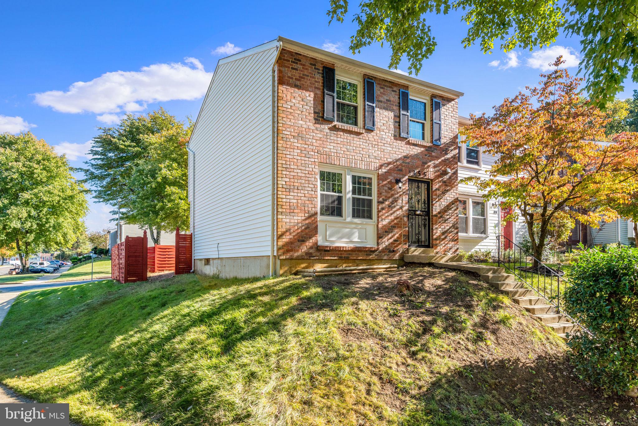 WESTHAMPTON TOWNHOUSES P - Residential
