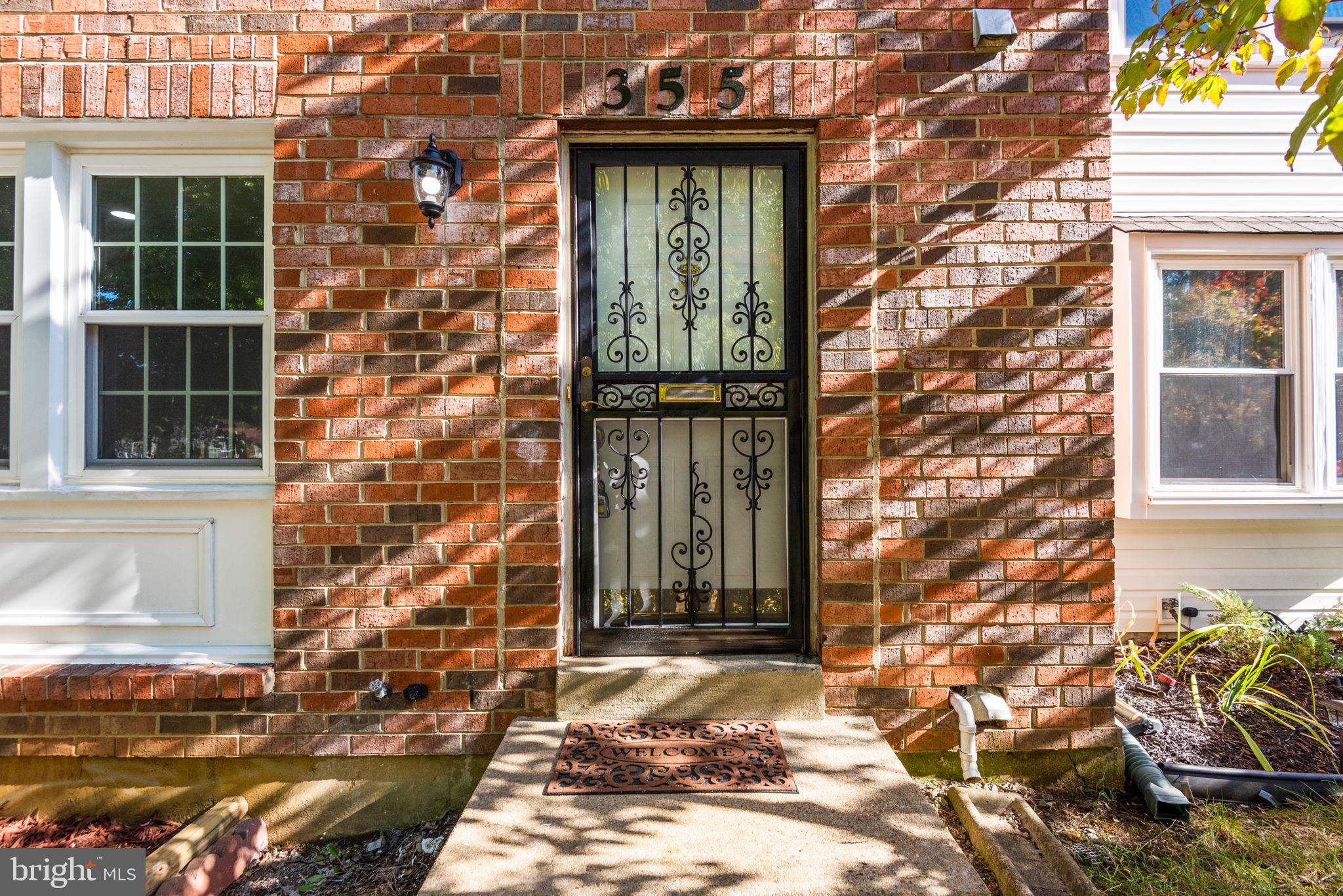 WESTHAMPTON TOWNHOUSES P - Residential