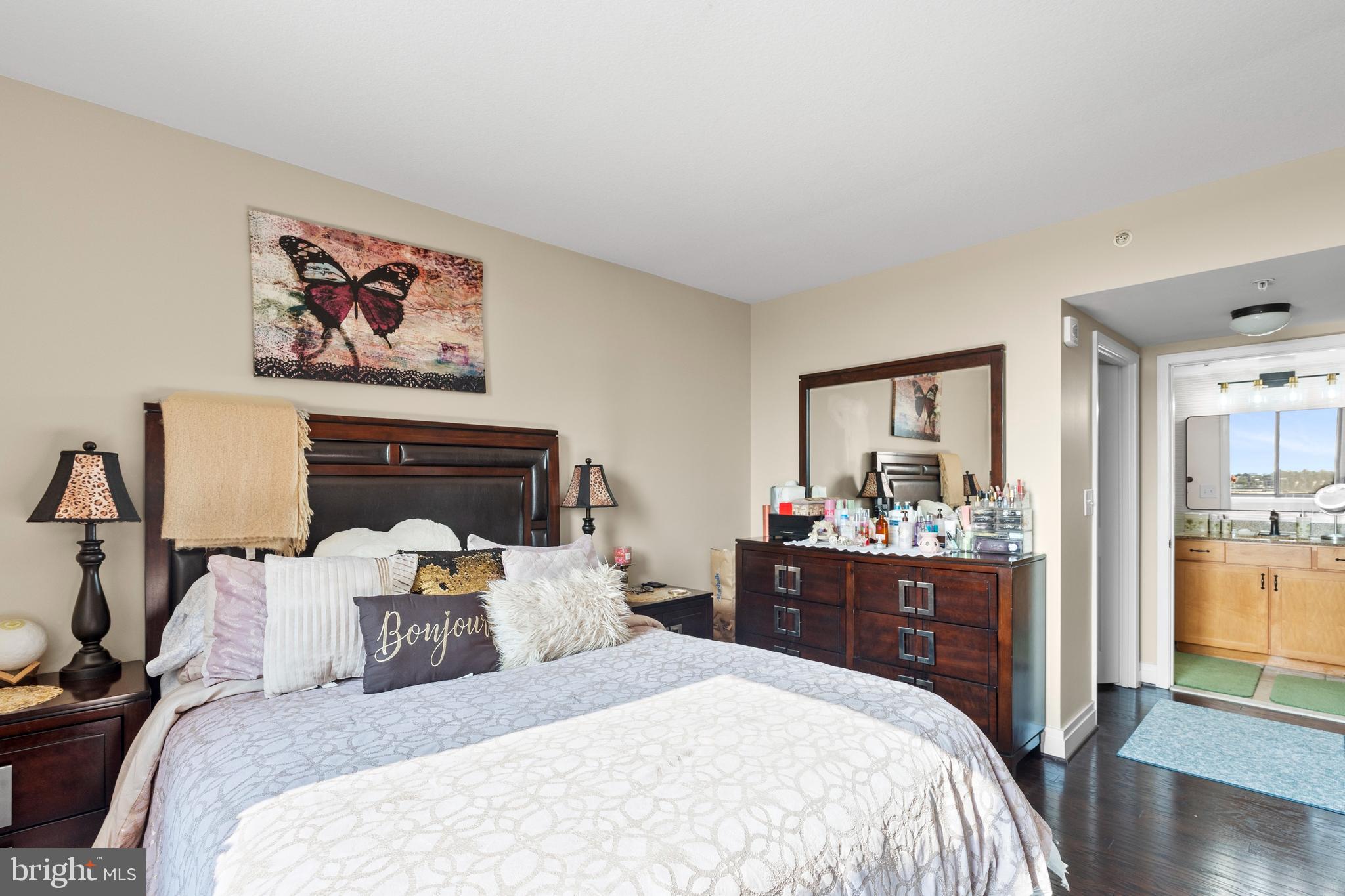 INNER HARBOR - Residential
