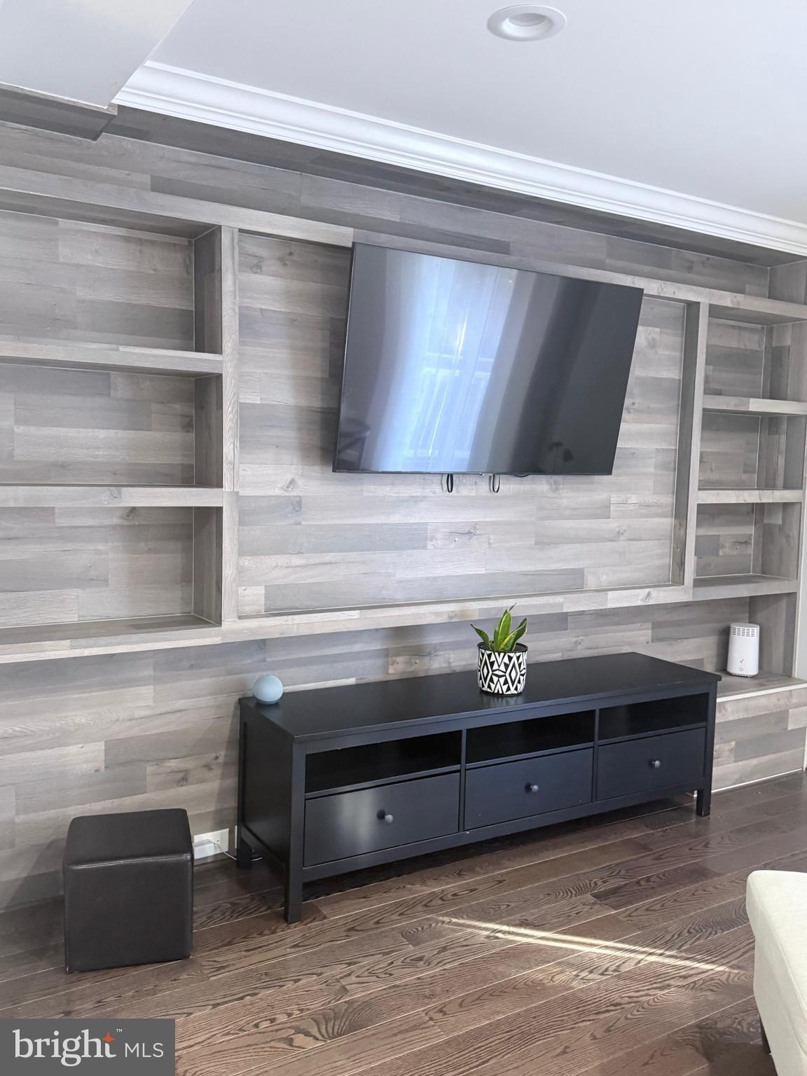 LIBERTY HEIGHTS - Residential