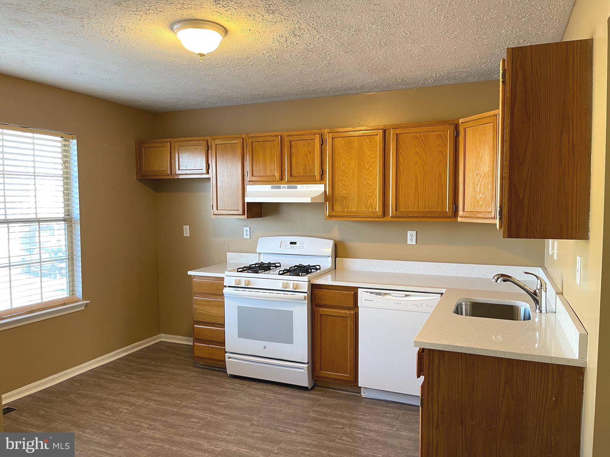 HOMESTEAD-TANGLEWOOD SUB - Residential