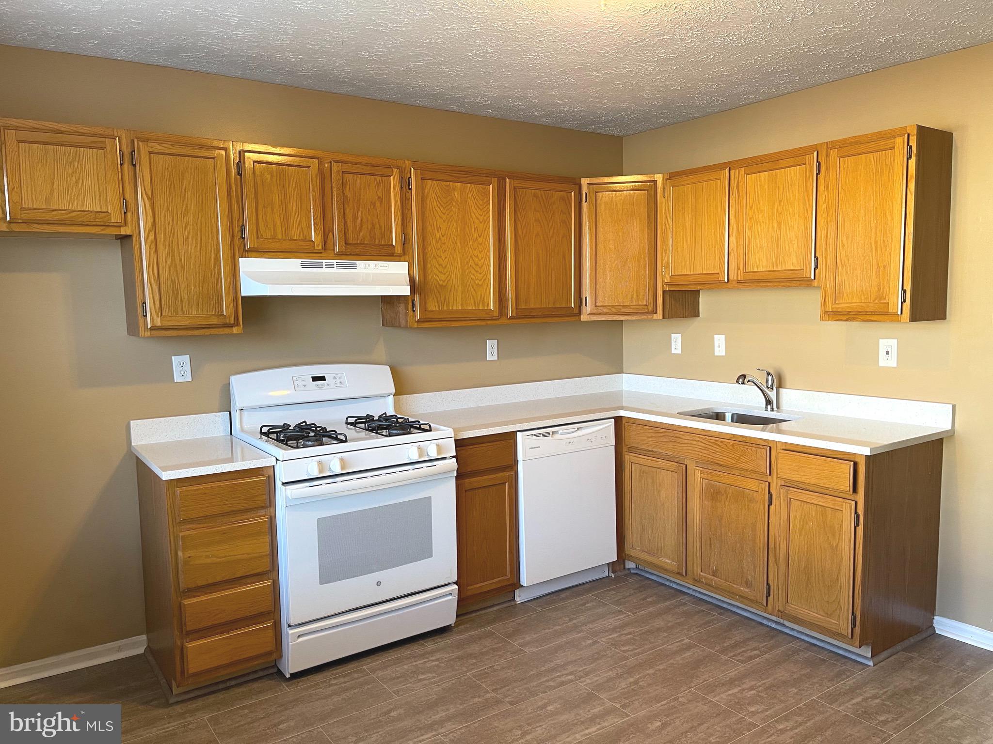 HOMESTEAD-TANGLEWOOD SUB - Residential