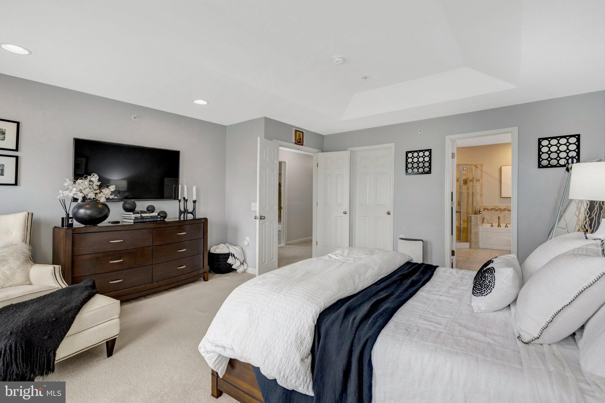 EAST GATE CONDOMINIUMS - Residential