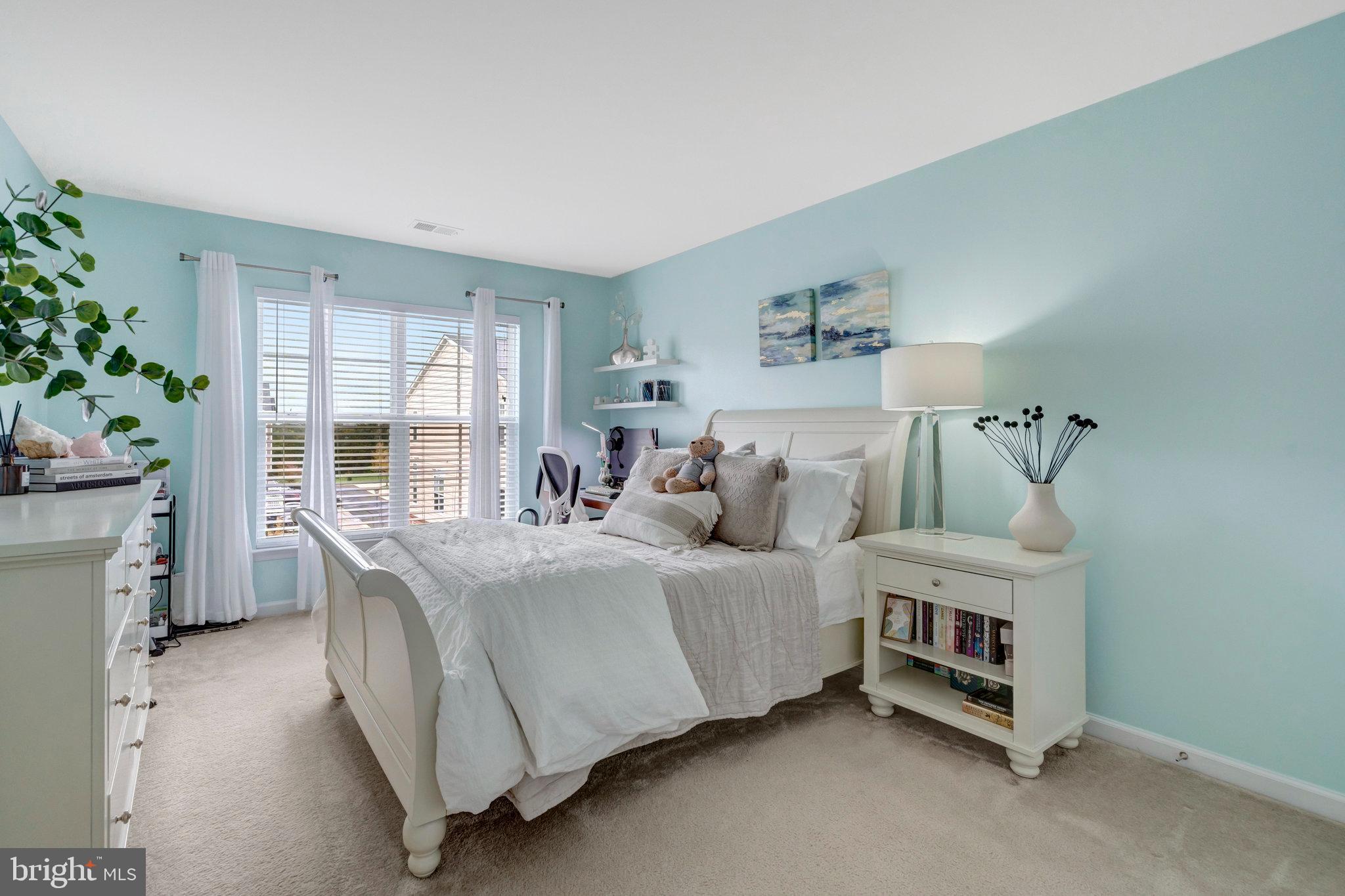 EAST GATE CONDOMINIUMS - Residential