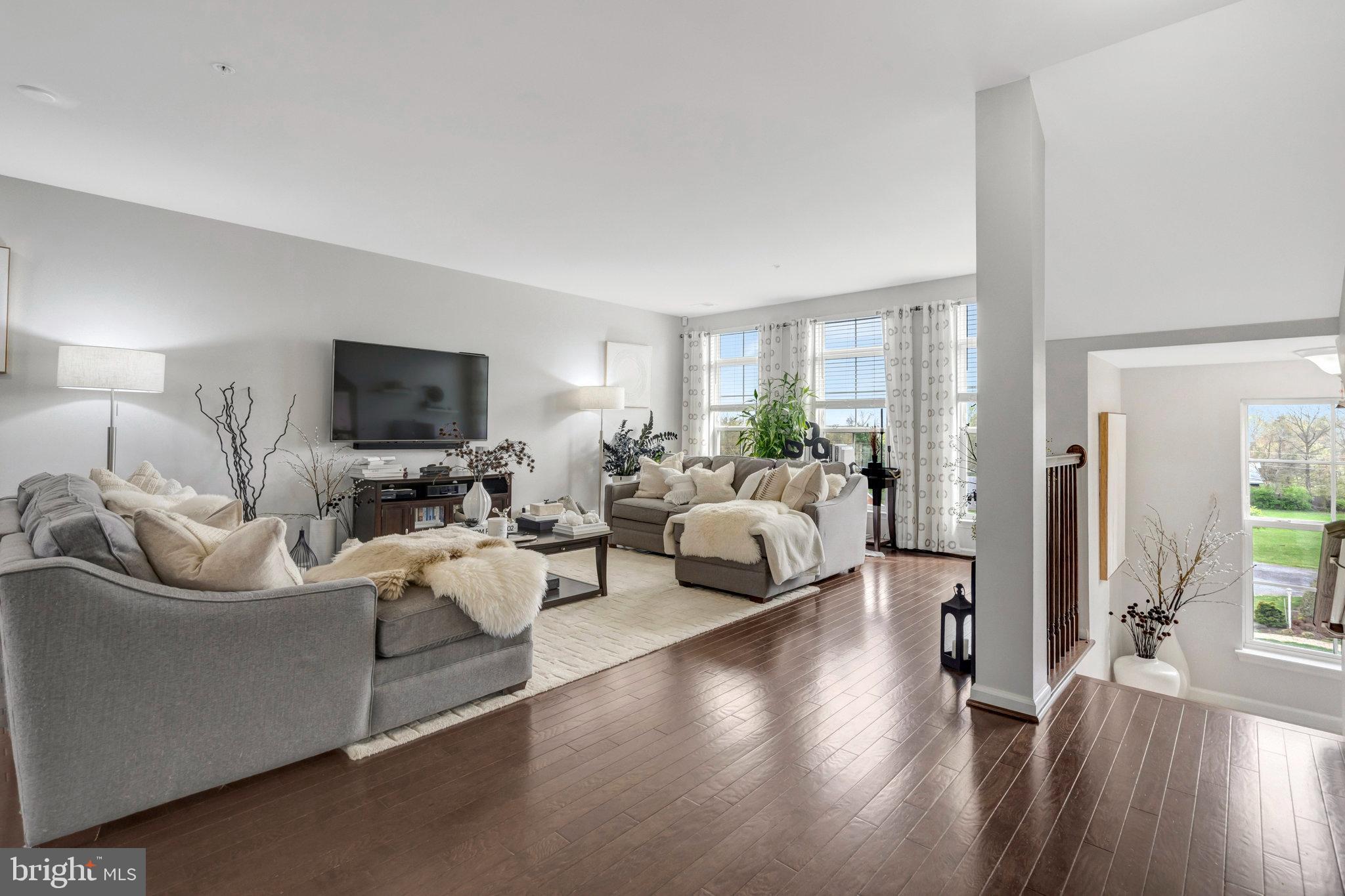 EAST GATE CONDOMINIUMS - Residential