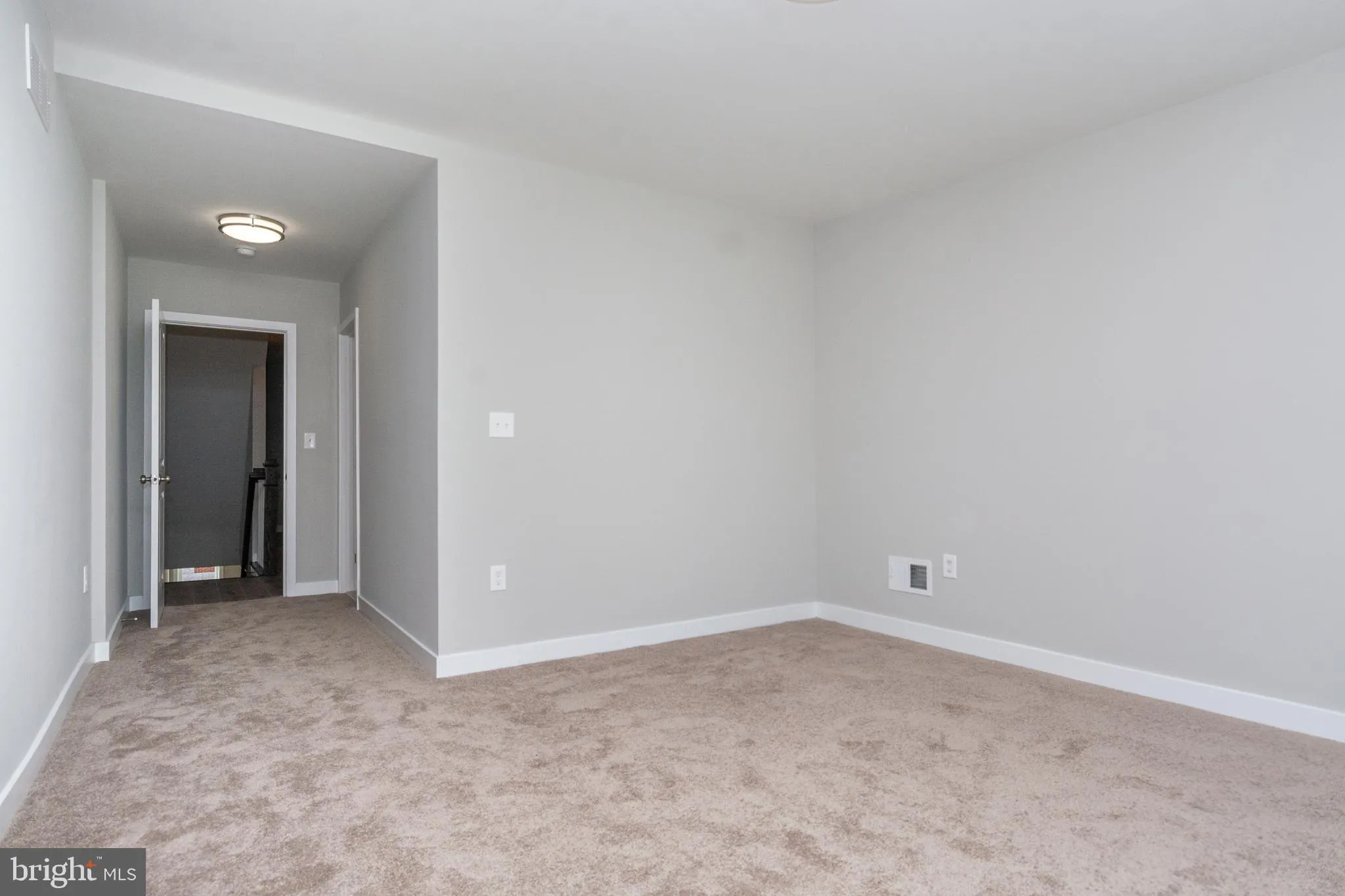 Baltimore, Maryland 21201, United States, 3 Bedrooms Bedrooms, ,3 BathroomsBathrooms,Residential,Active,17296