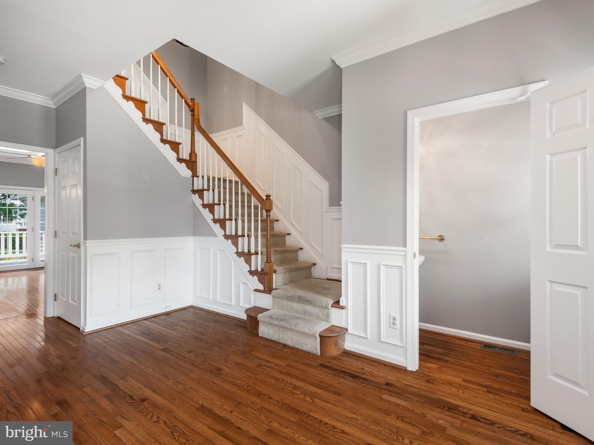 594 CRICKET LANE 594