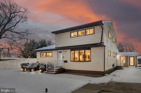 654 N COLES AVENUE MAPLE SHADE NJ 08052