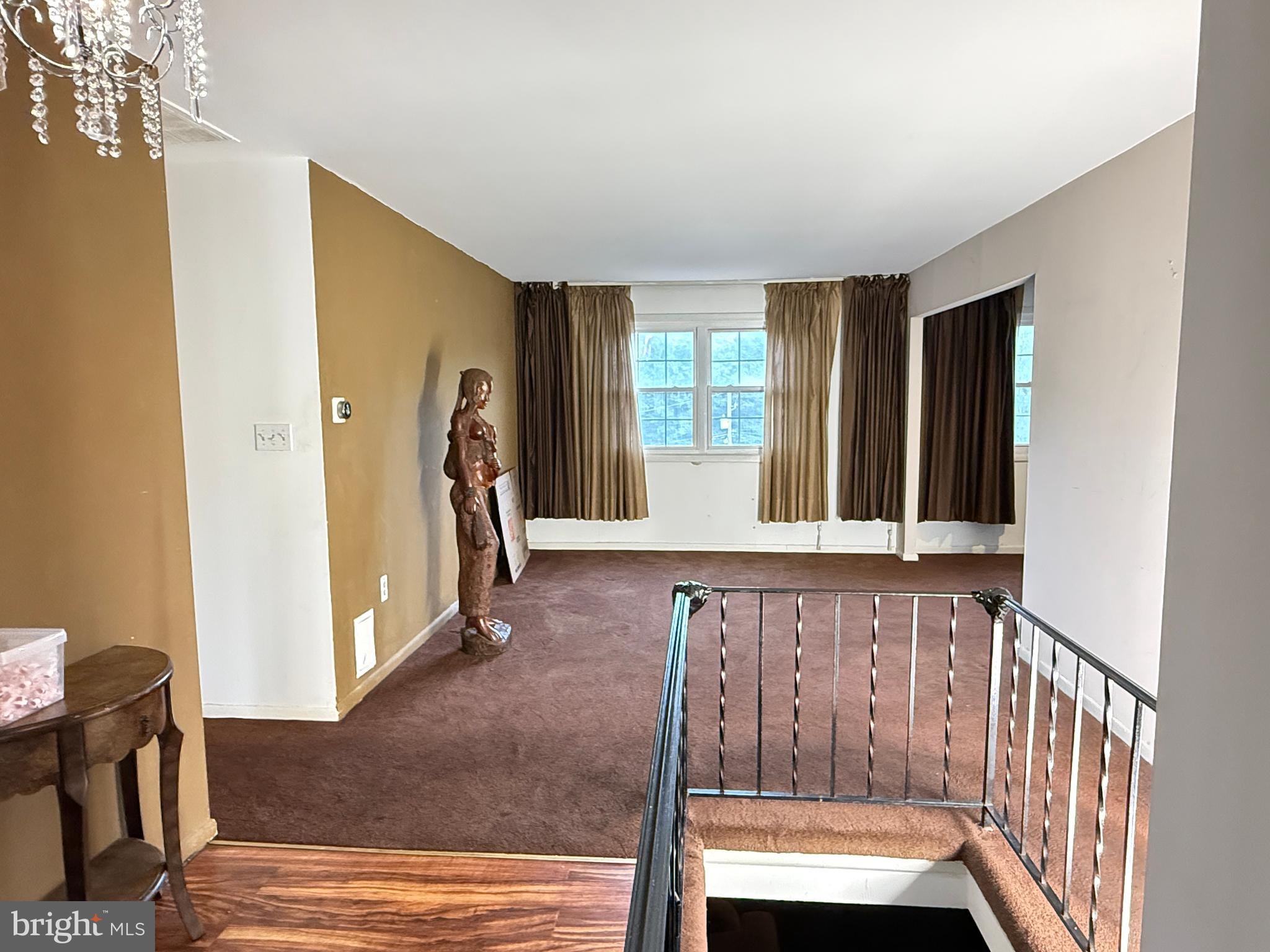 1422 FERNHILL COURT