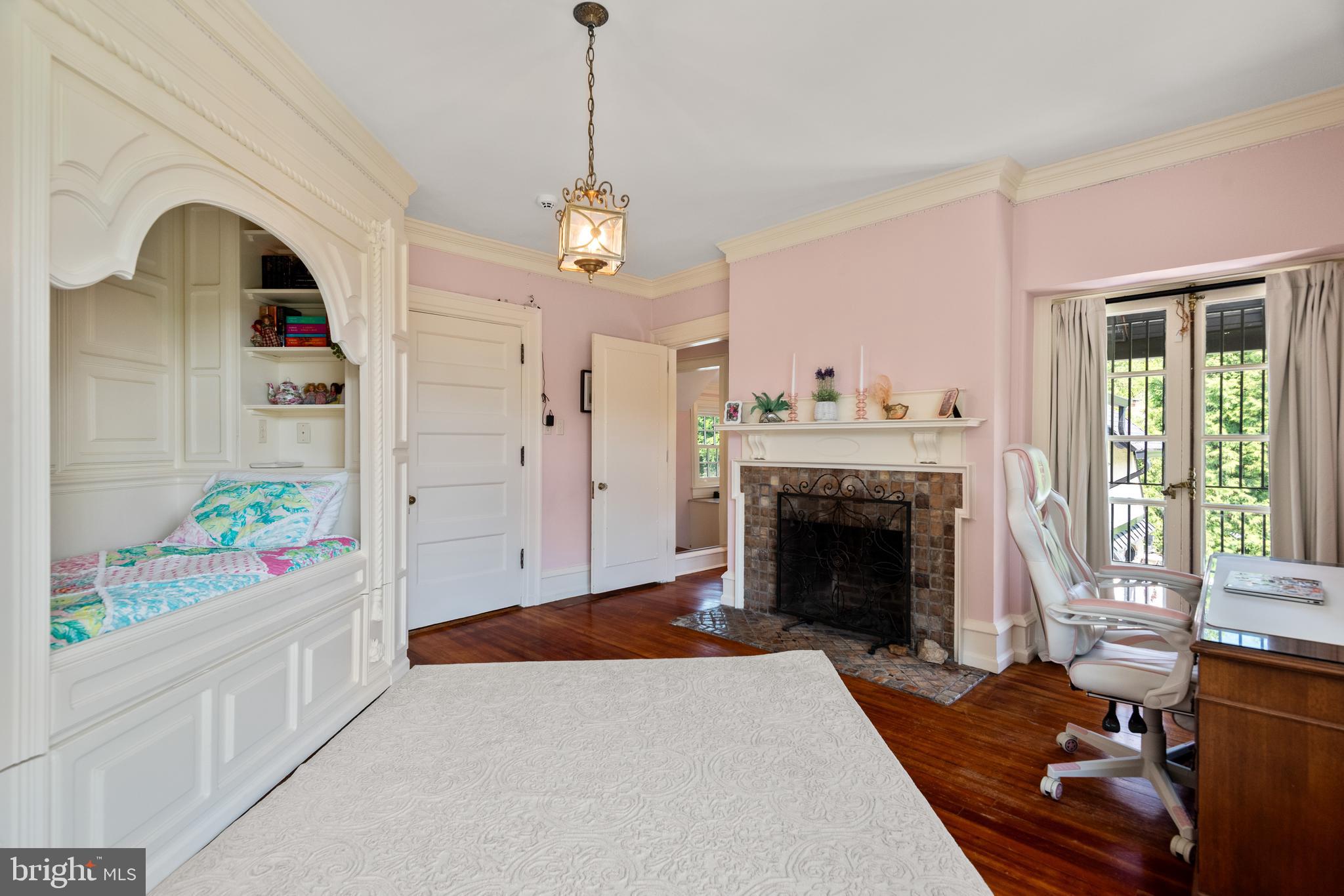 HOLLY HILL - Residential