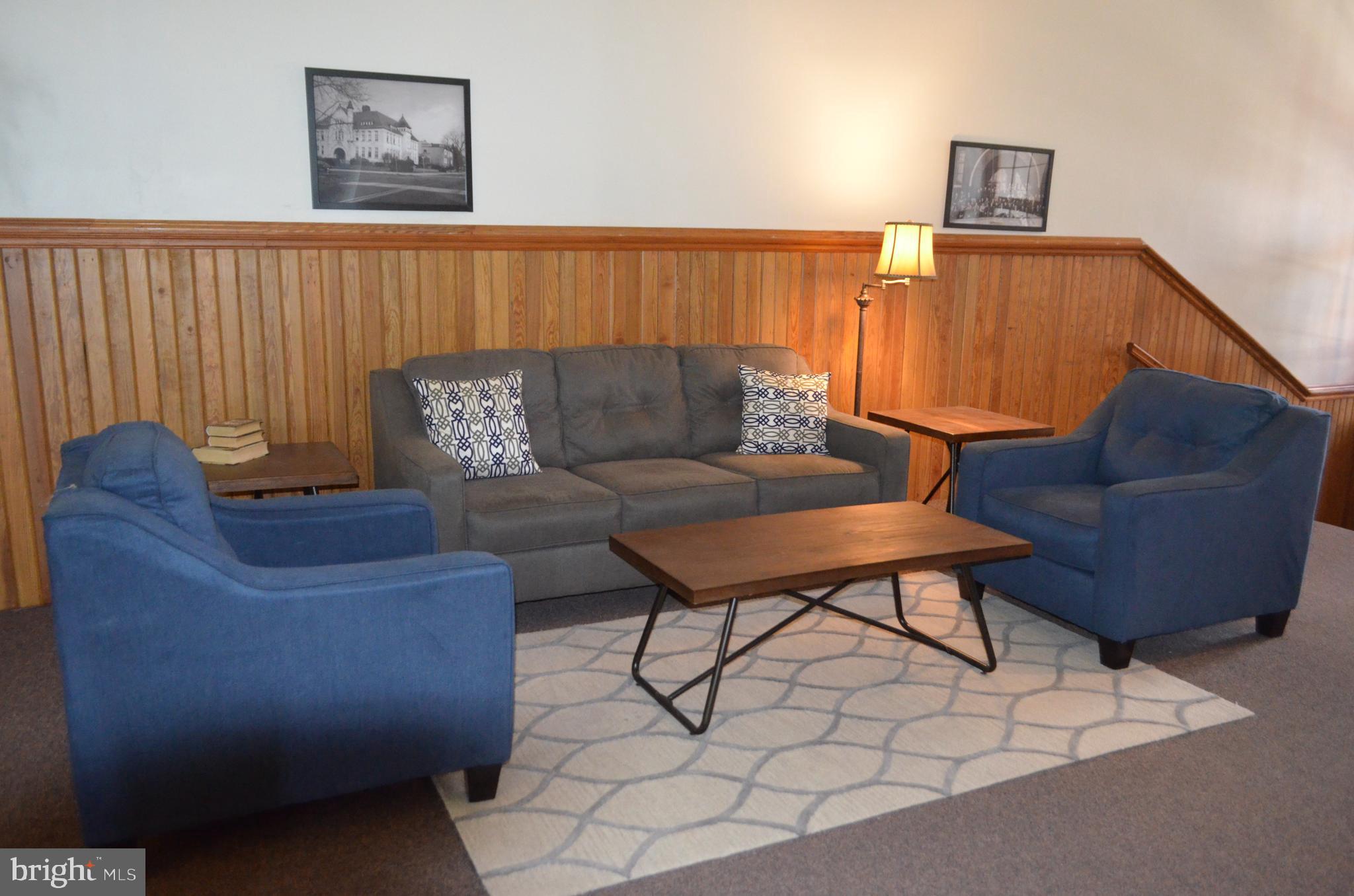 SCHOOLHOUSE - Residential