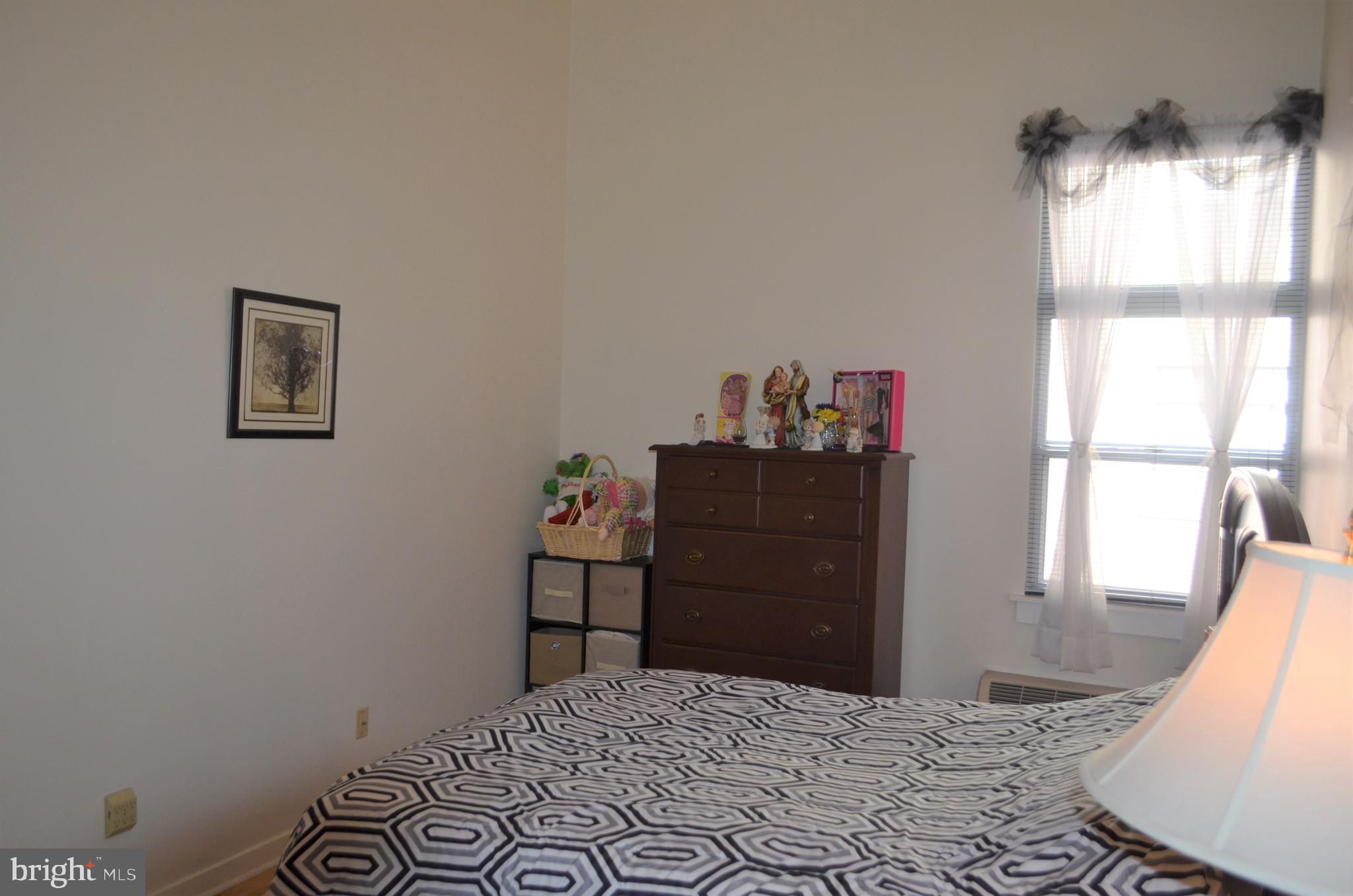 SCHOOLHOUSE - Residential