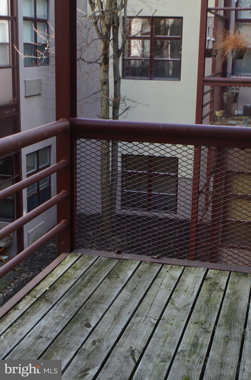 SCHOOLHOUSE - Residential