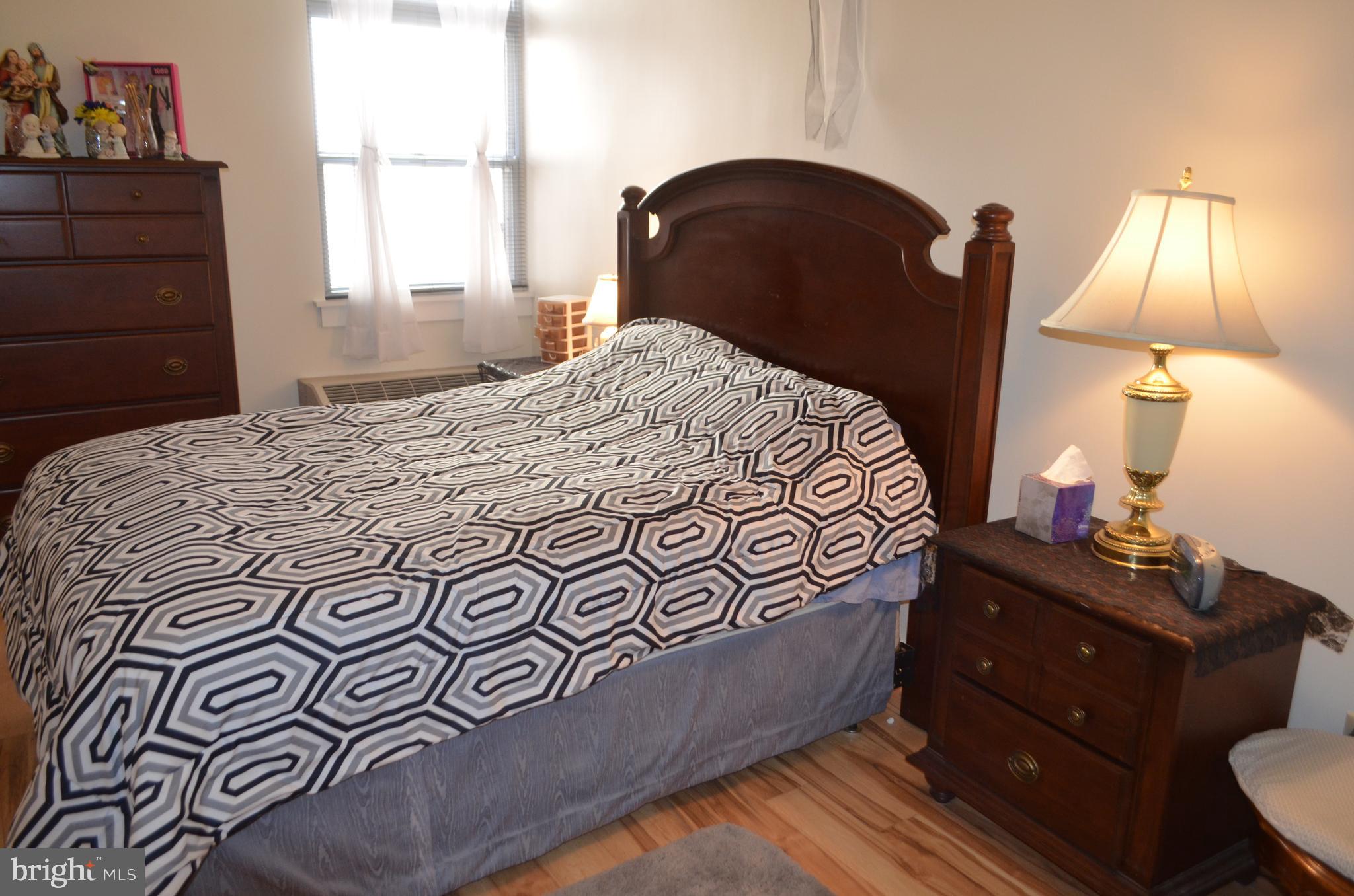 SCHOOLHOUSE - Residential