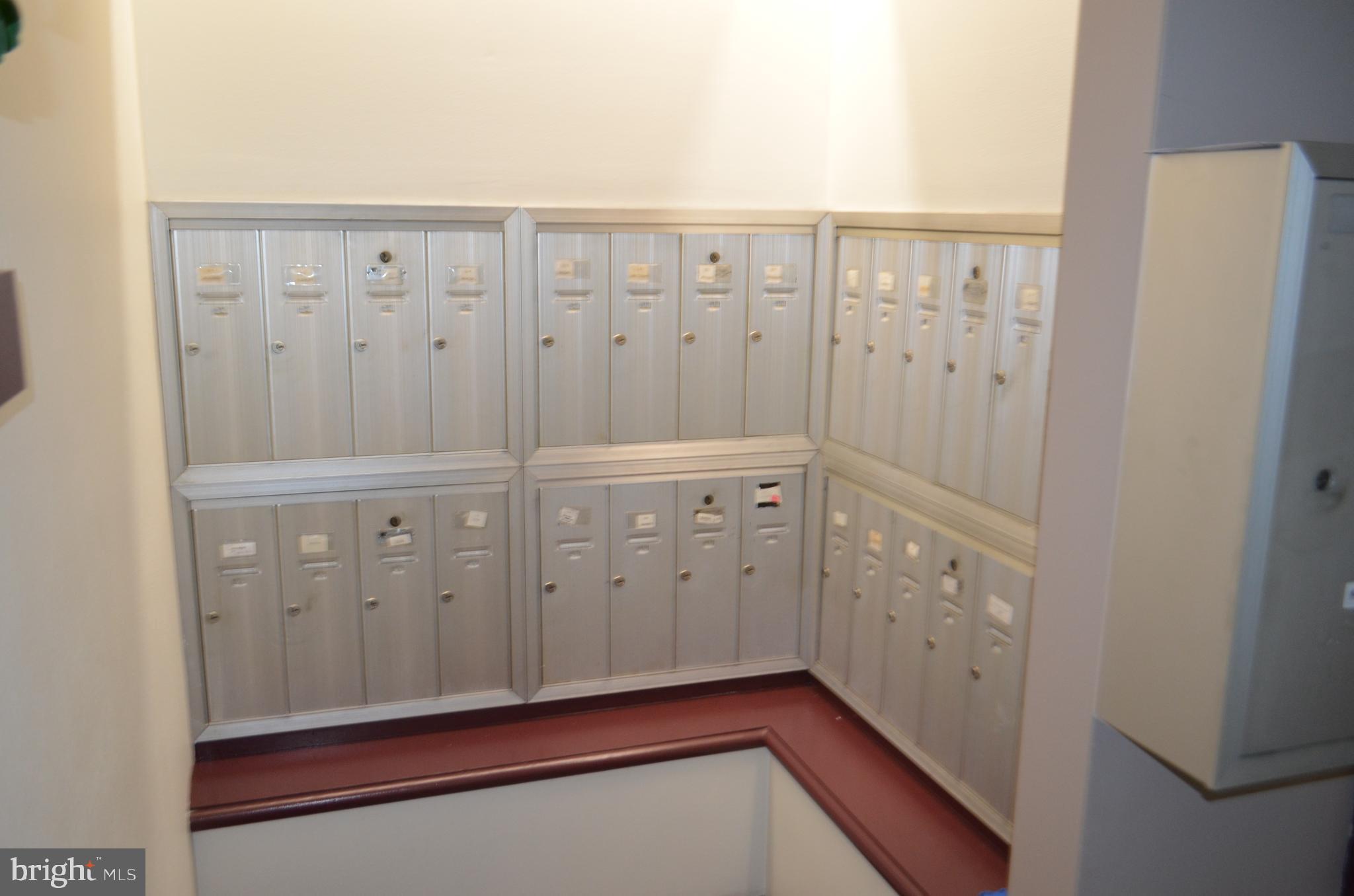 SCHOOLHOUSE - Residential