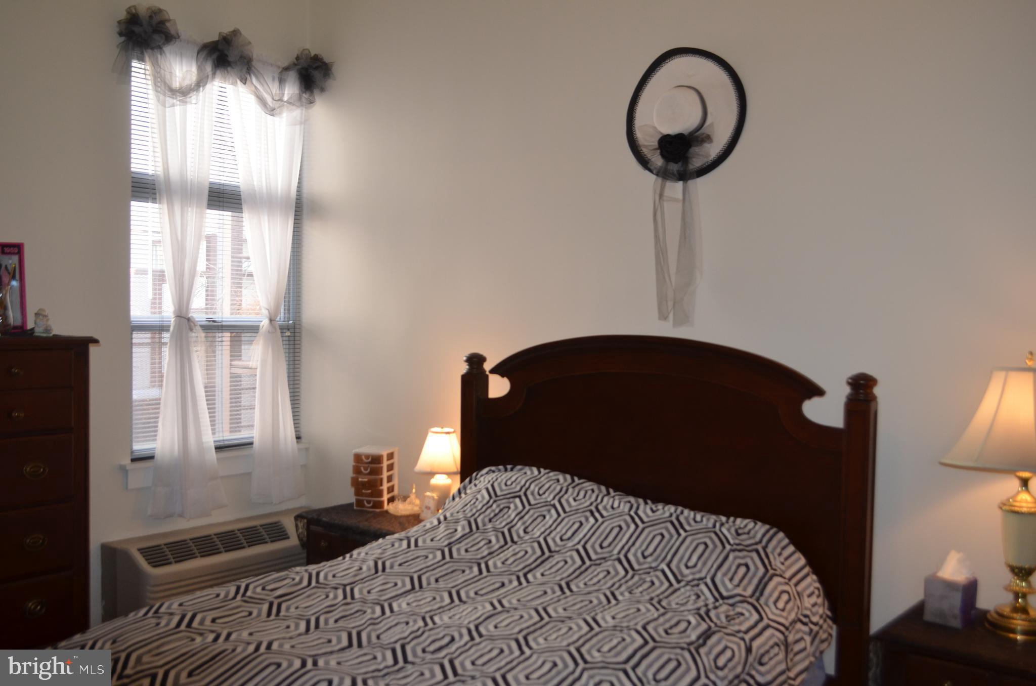 SCHOOLHOUSE - Residential