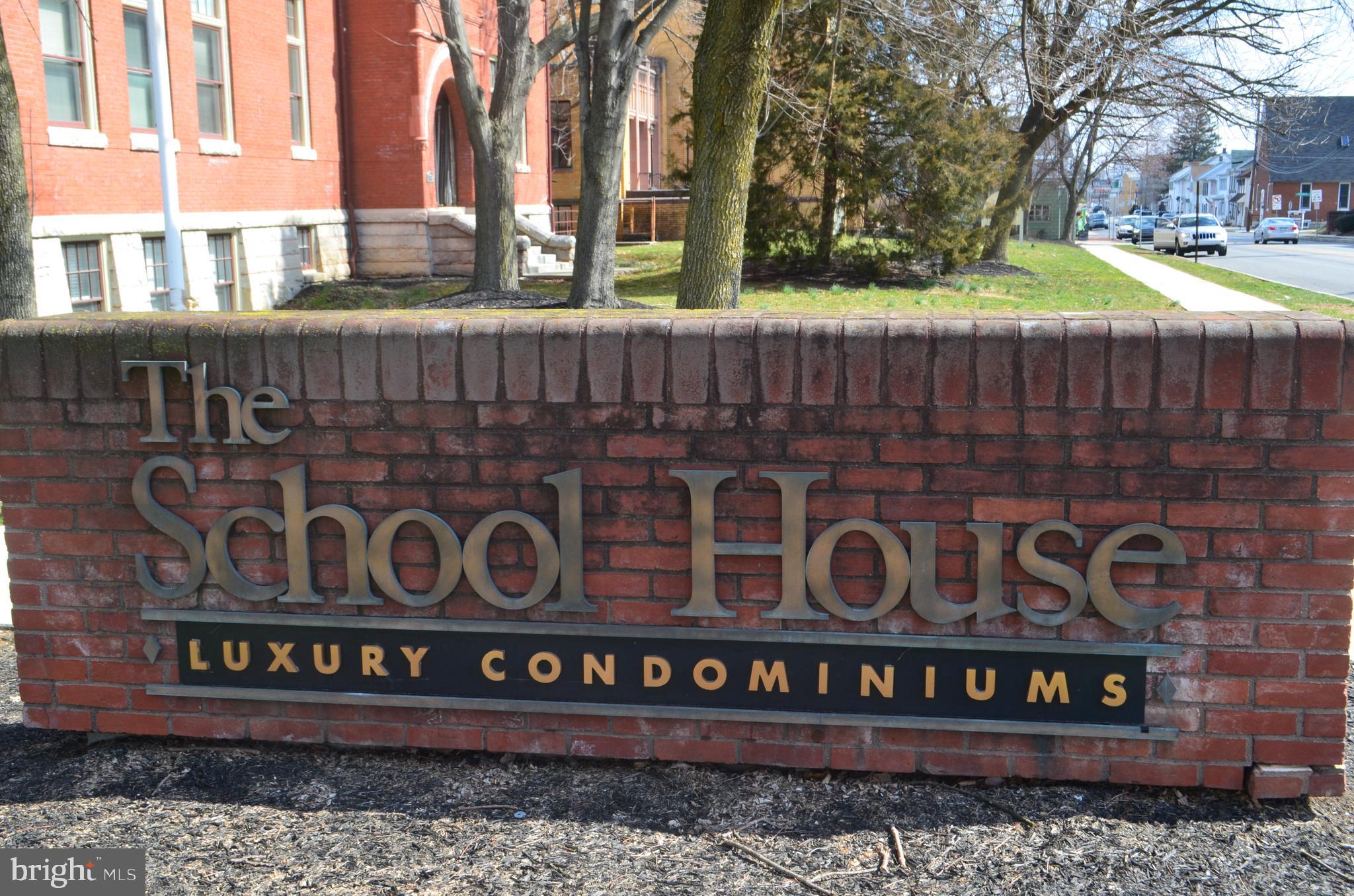 SCHOOLHOUSE - Residential