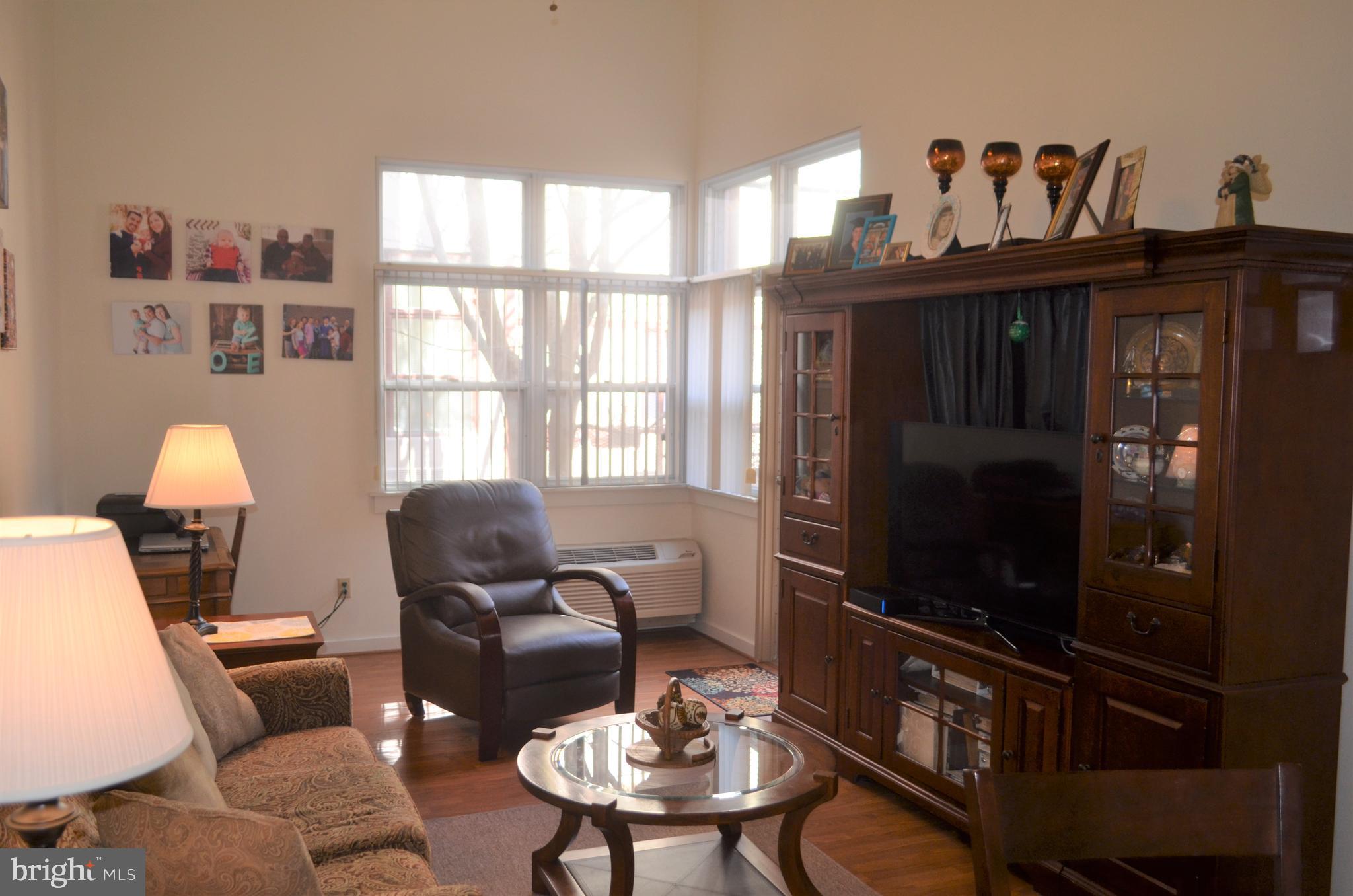 SCHOOLHOUSE - Residential