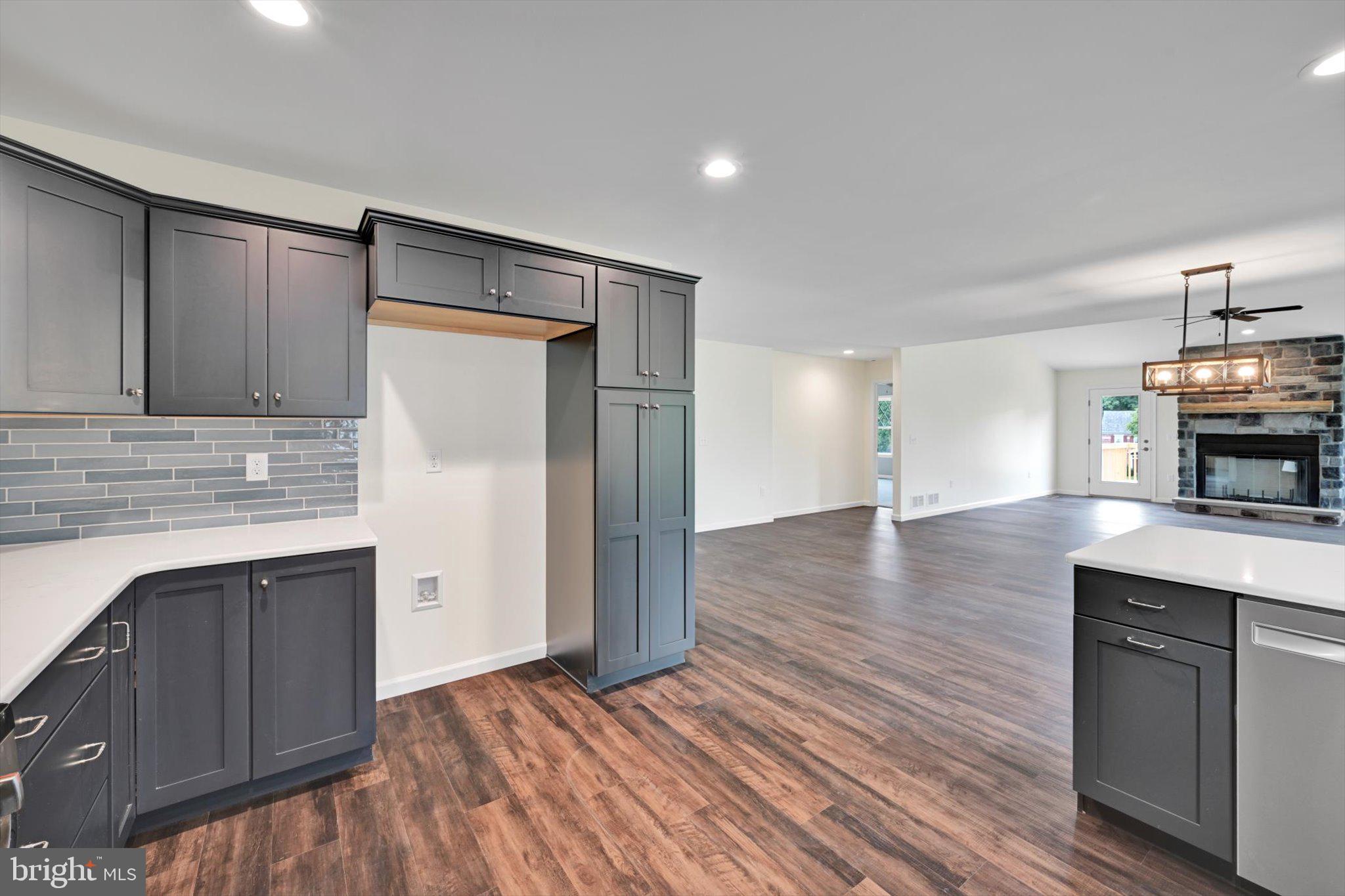 THE ESTATES OF MOHLER RUN - Residential