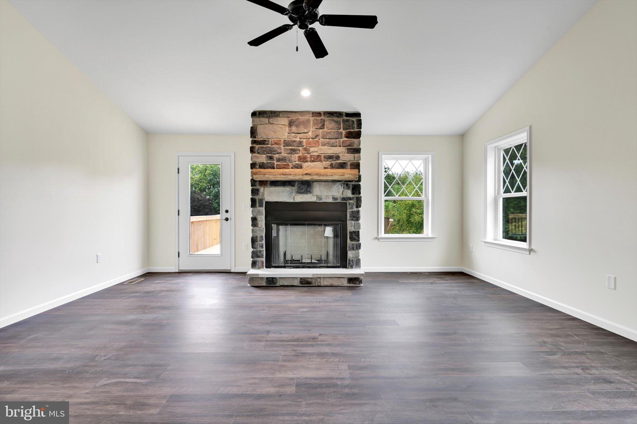 THE ESTATES OF MOHLER RUN - Residential