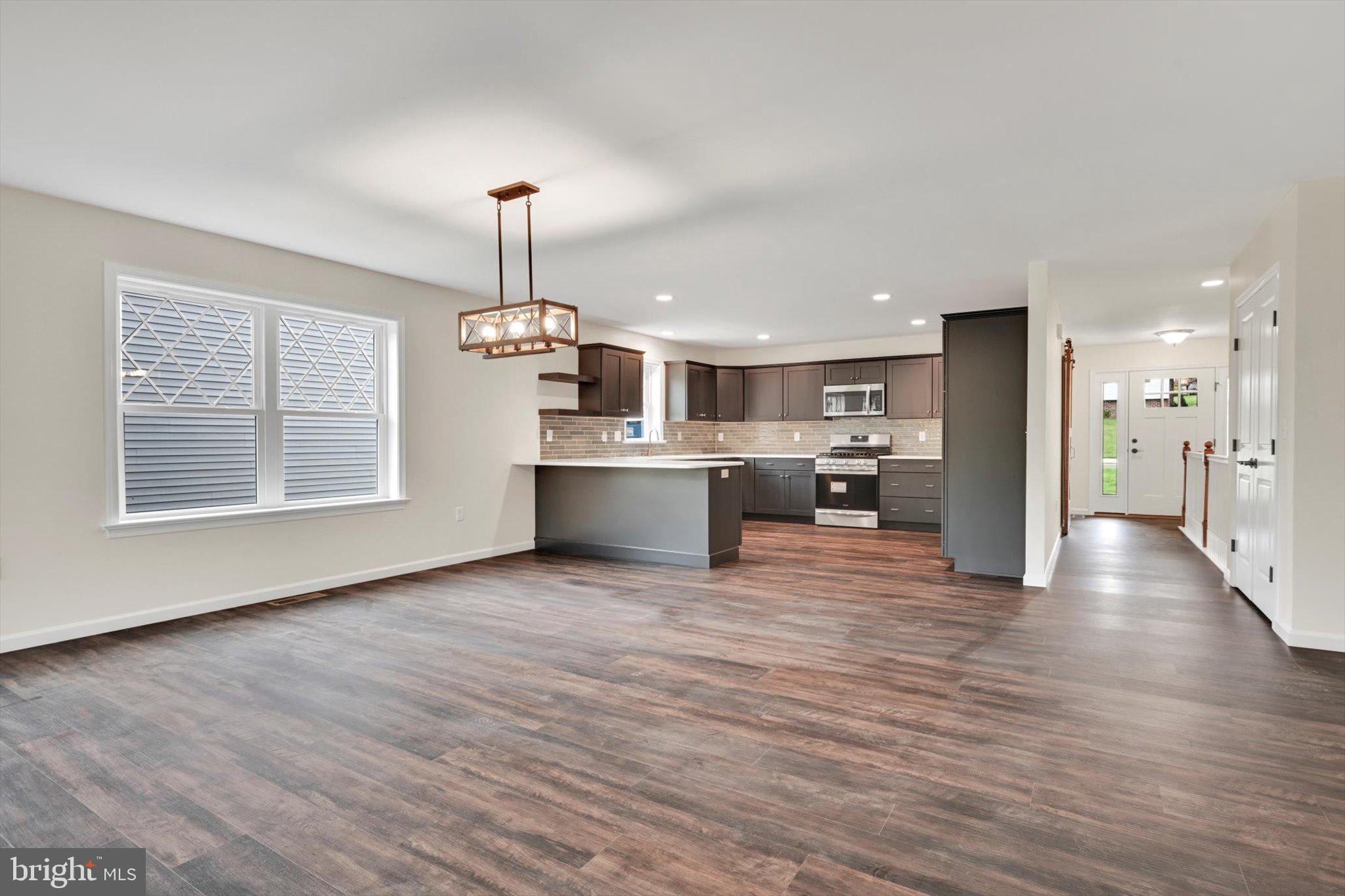 THE ESTATES OF MOHLER RUN - Residential