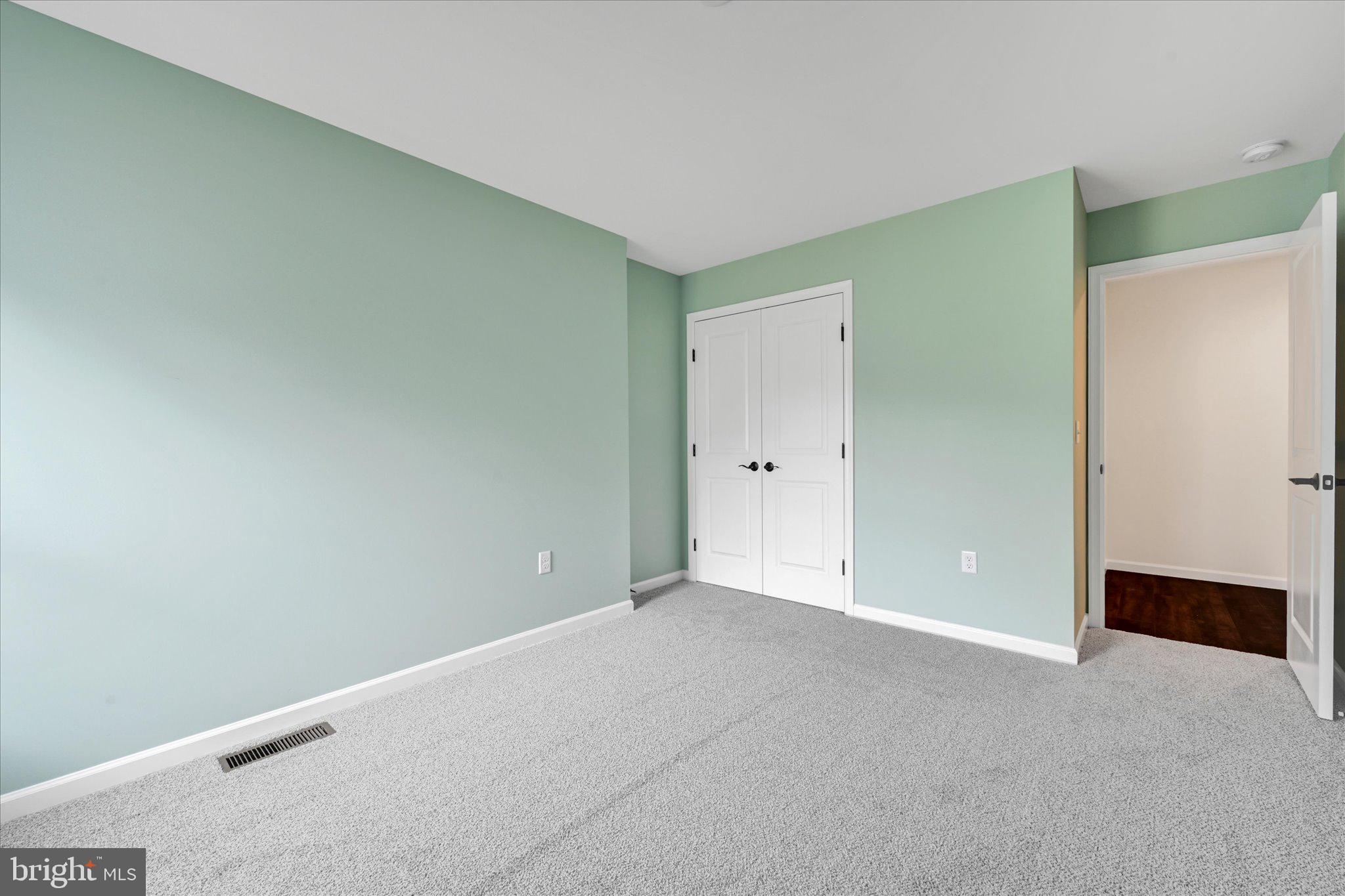 THE ESTATES OF MOHLER RUN - Residential