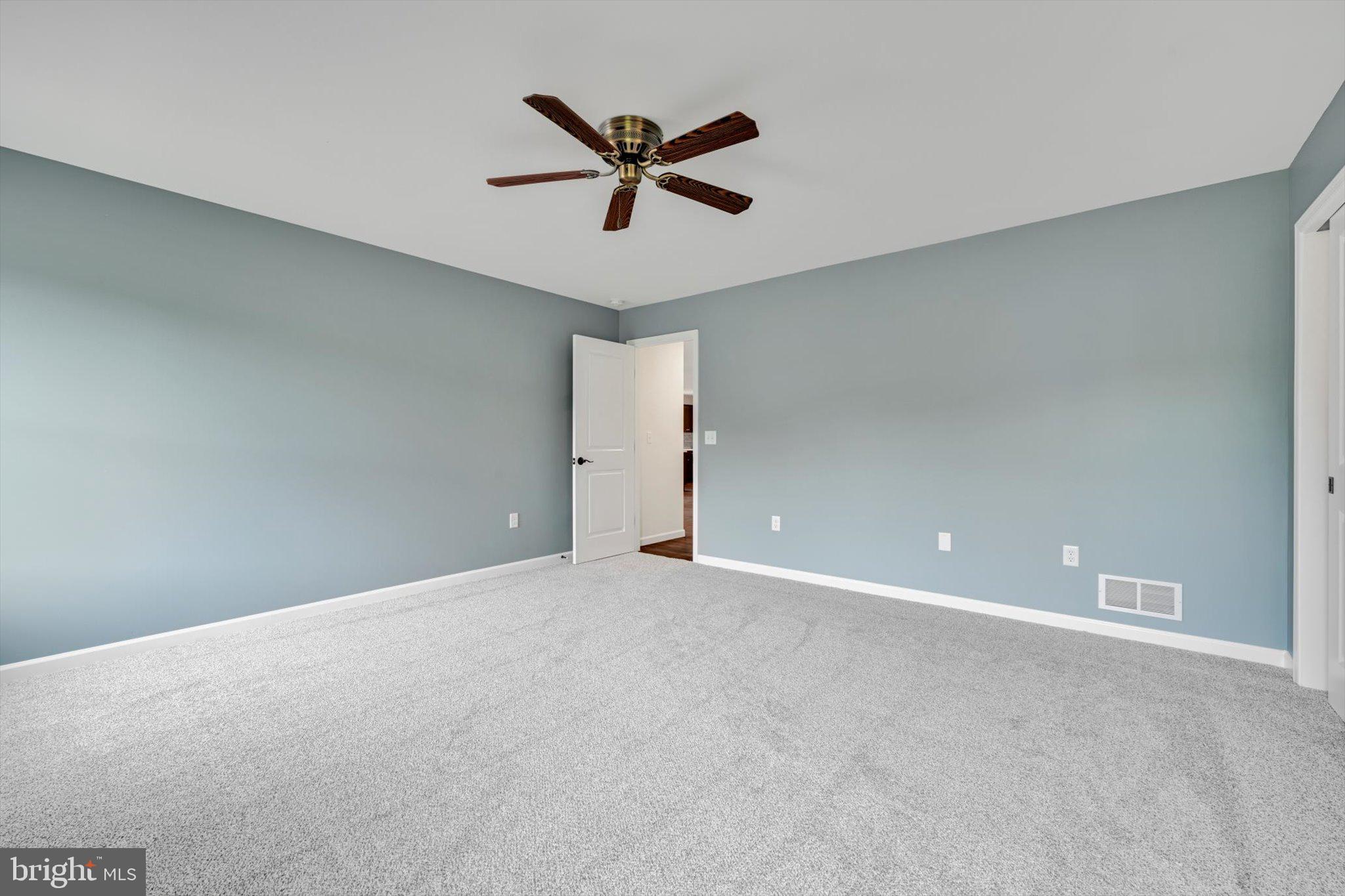 THE ESTATES OF MOHLER RUN - Residential