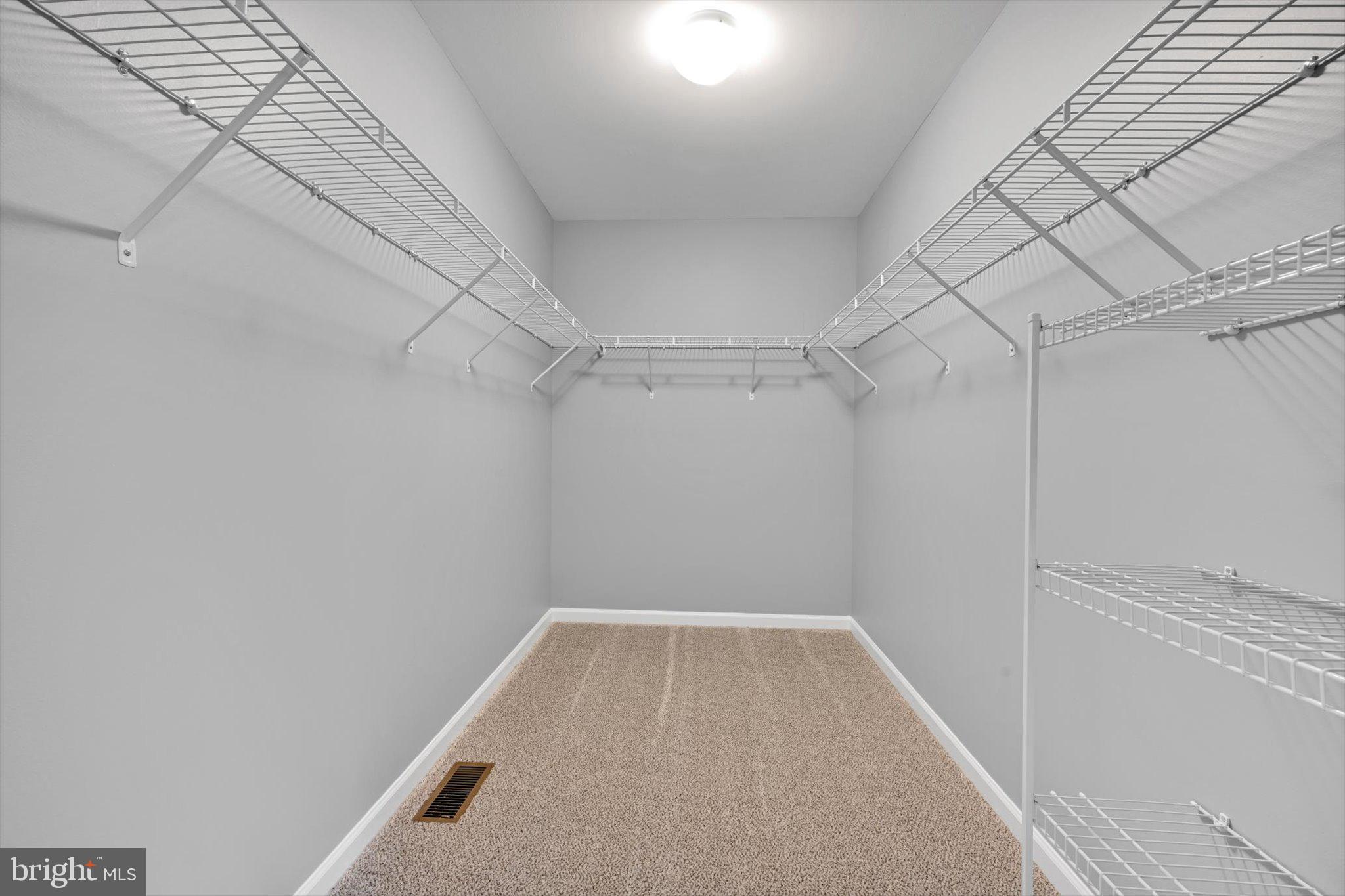 THE ESTATES OF MOHLER RUN - Residential