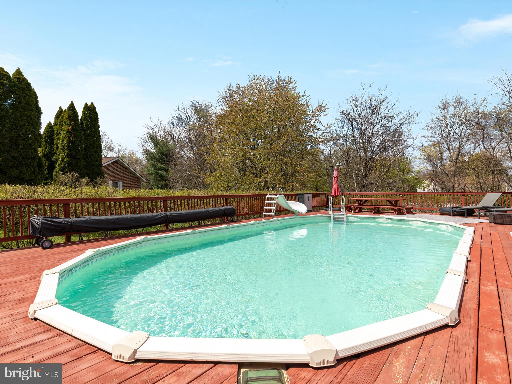 MARLOWE COUNTRY ESTATES - Residential