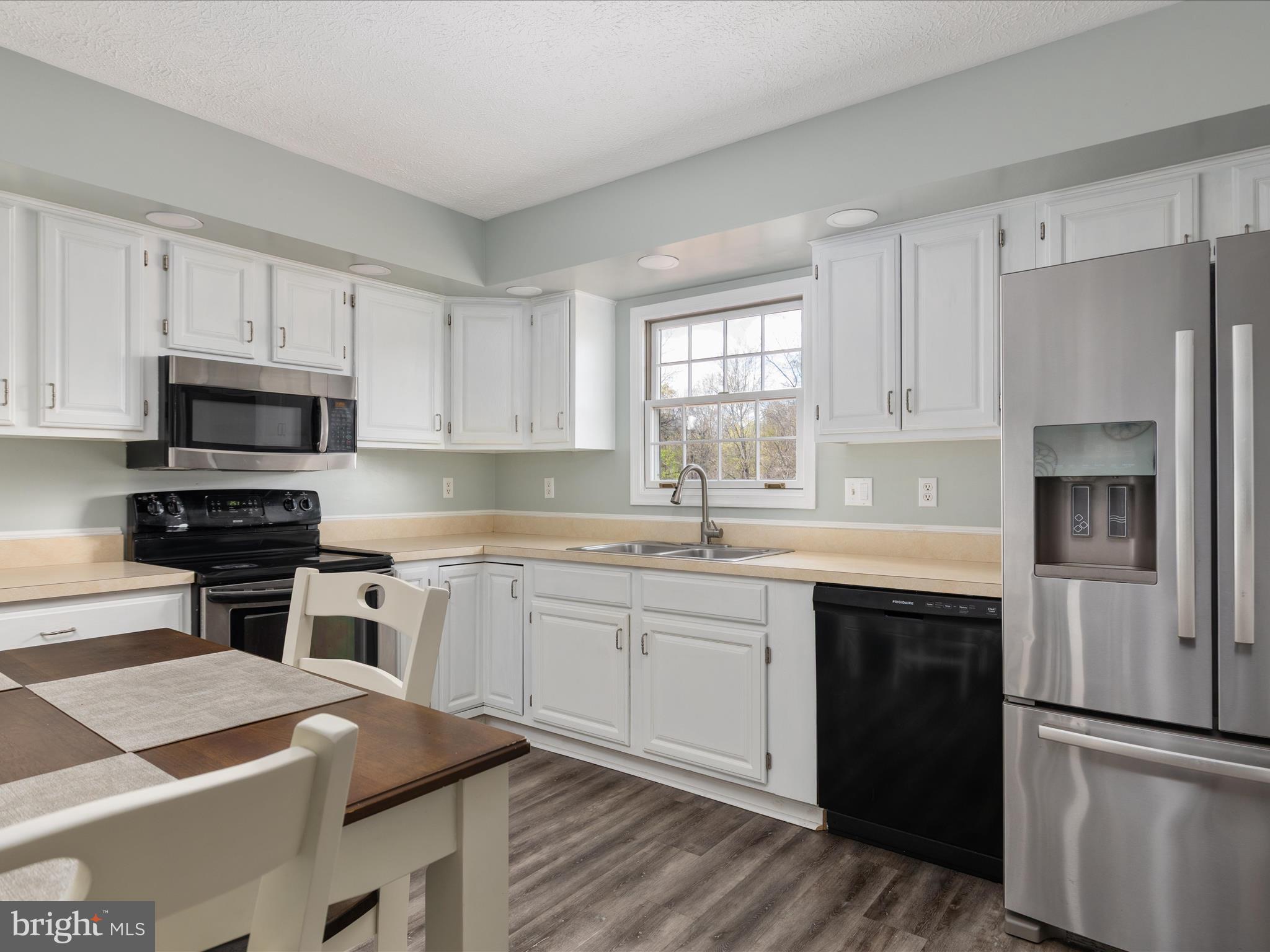 MARLOWE COUNTRY ESTATES - Residential