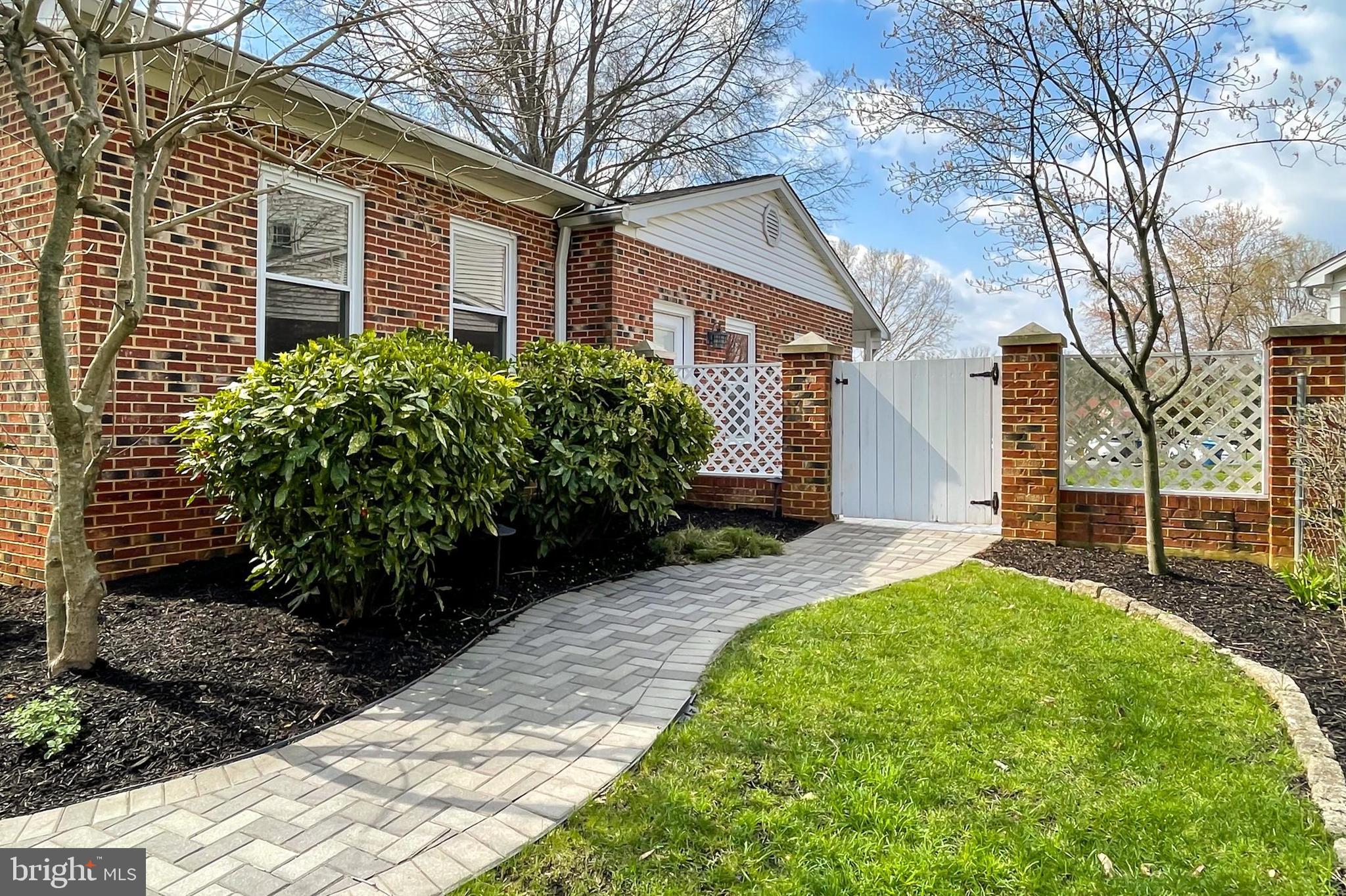 ORANGE HUNT ESTATES WEST - Residential