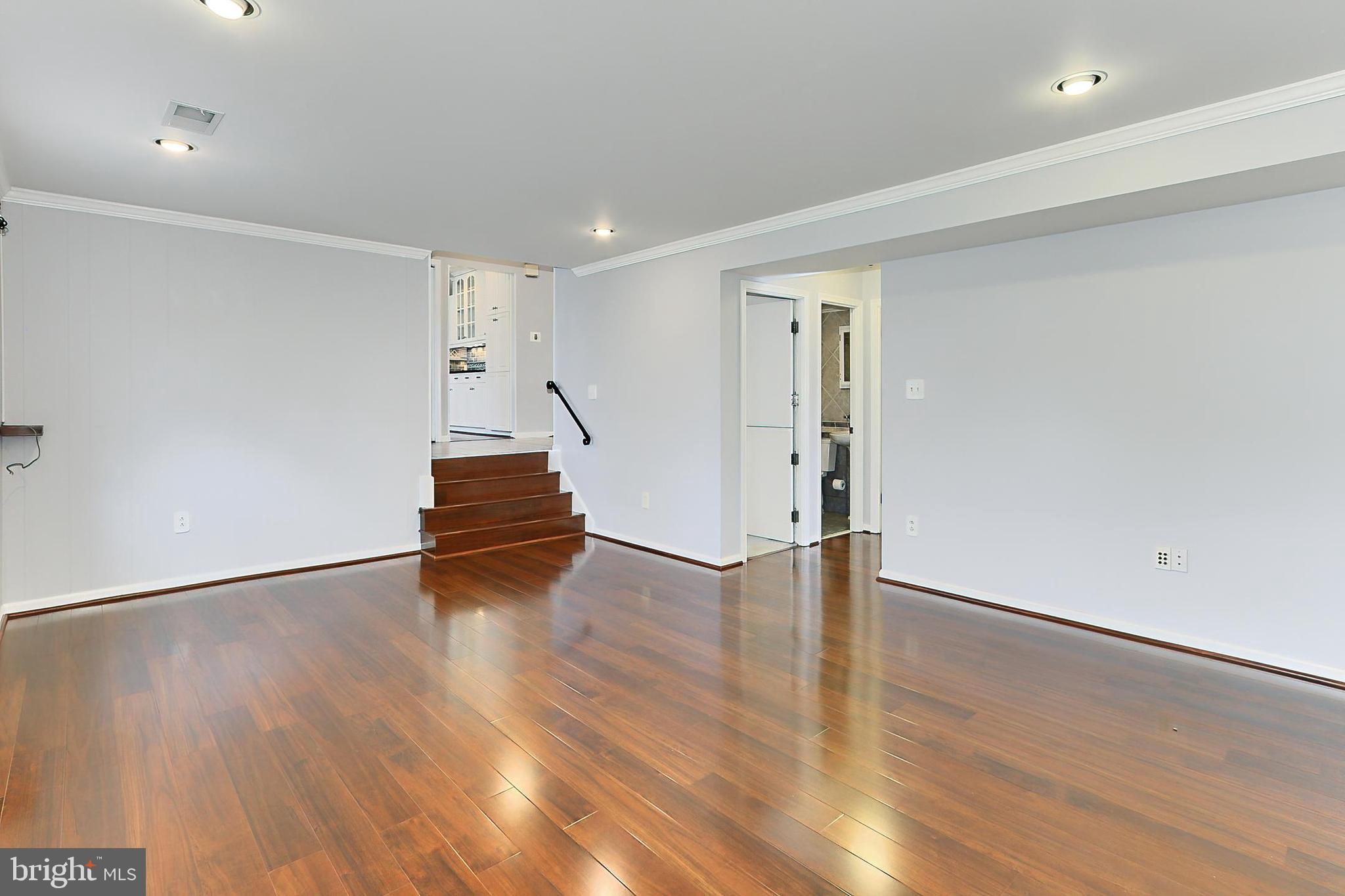 ORANGE HUNT ESTATES WEST - Residential