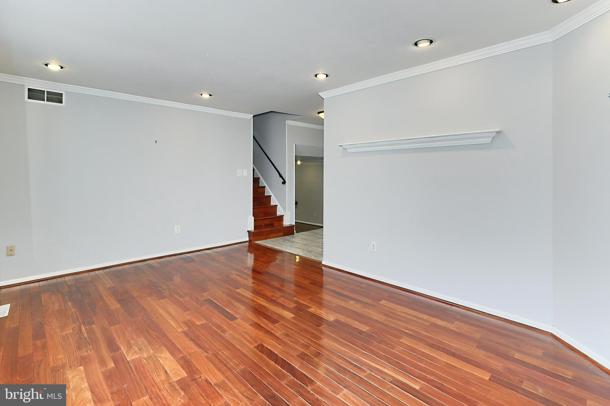 ORANGE HUNT ESTATES WEST - Residential