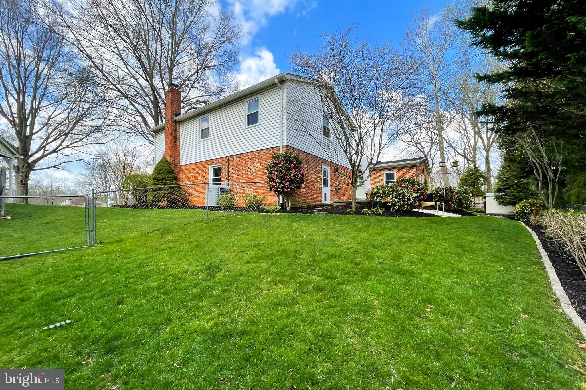 ORANGE HUNT ESTATES WEST - Residential