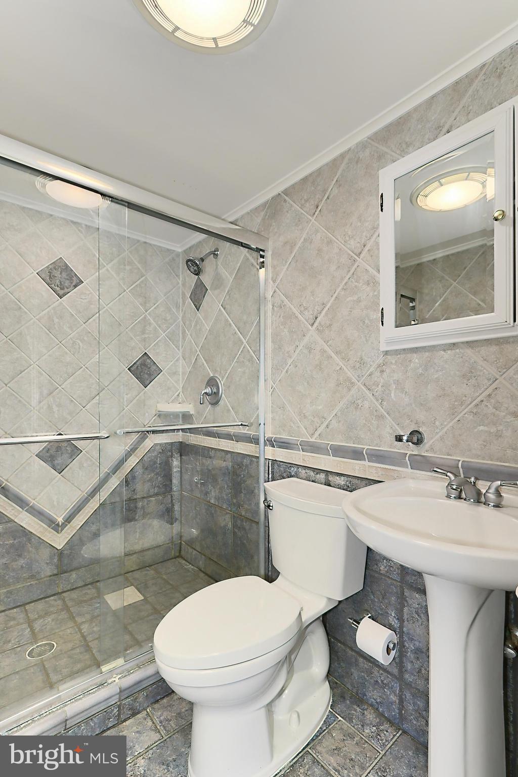 ORANGE HUNT ESTATES WEST - Residential