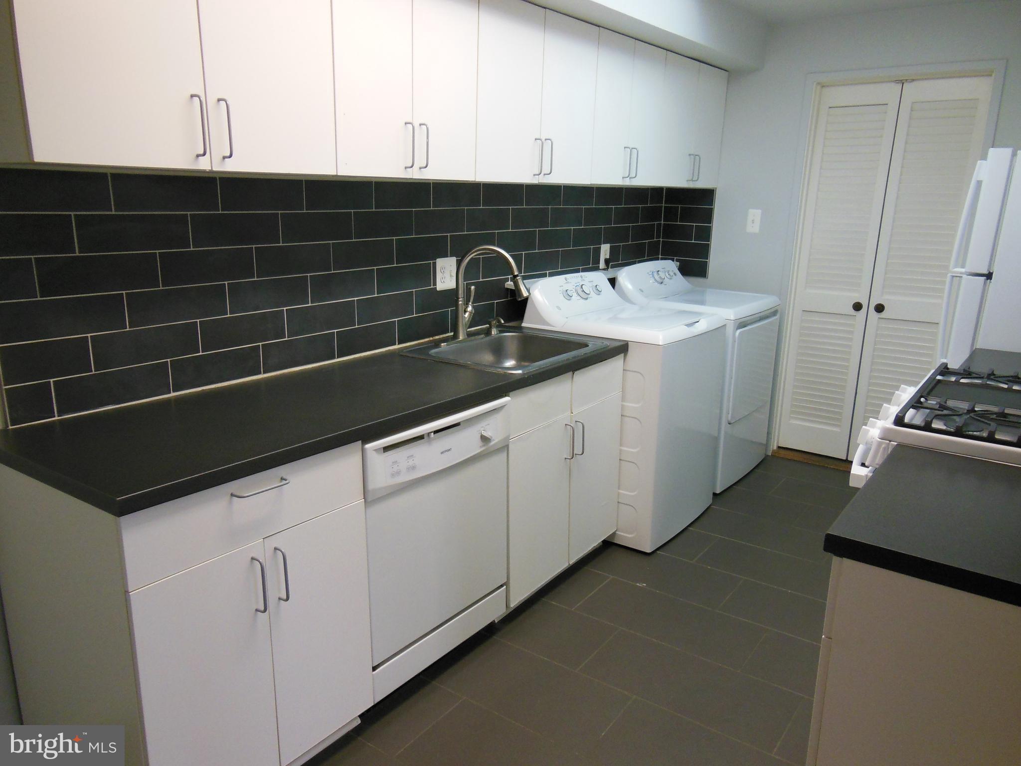 PINES CONDO 02 - Residential Lease