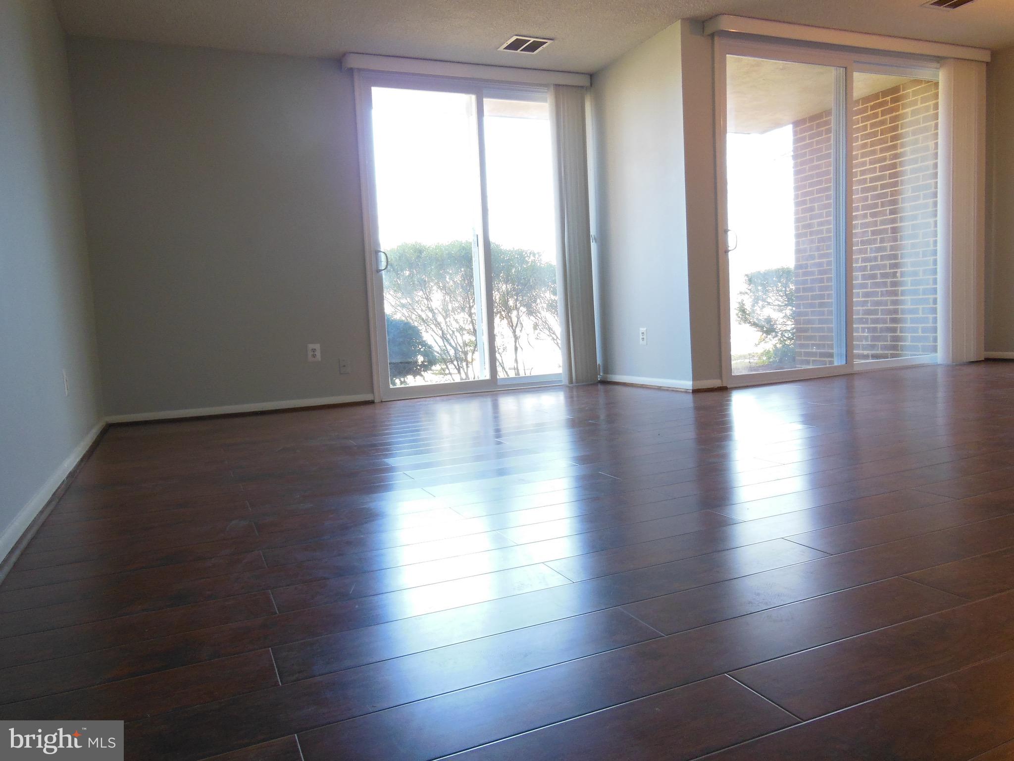 PINES CONDO 02 - Residential Lease