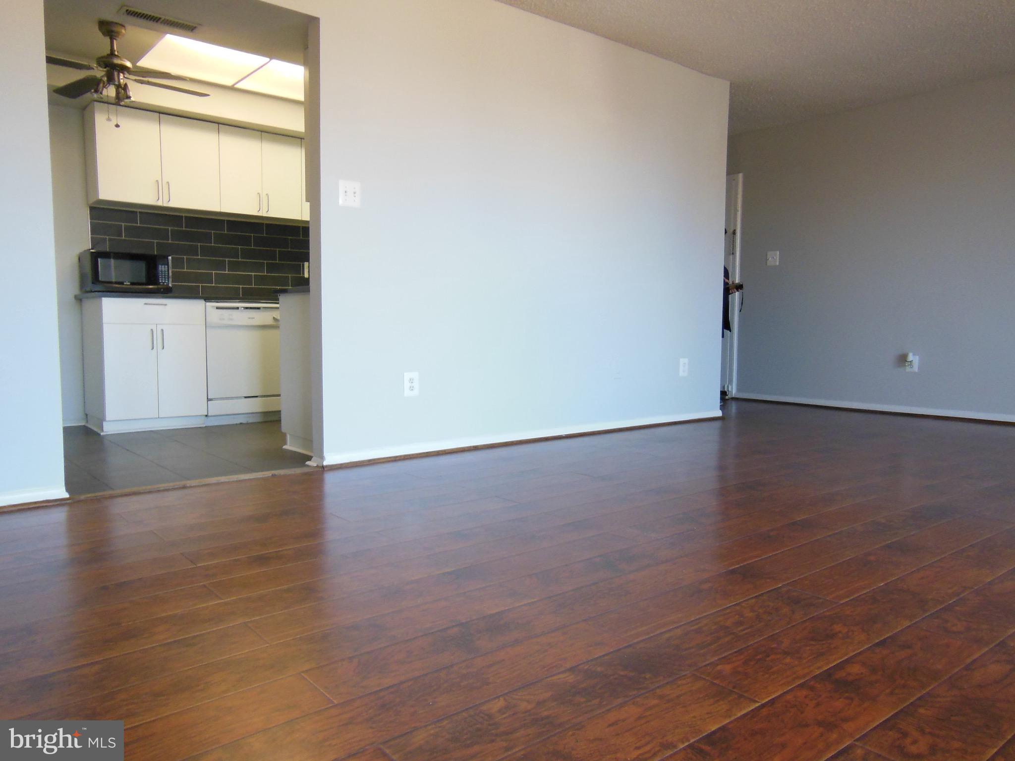 PINES CONDO 02 - Residential Lease