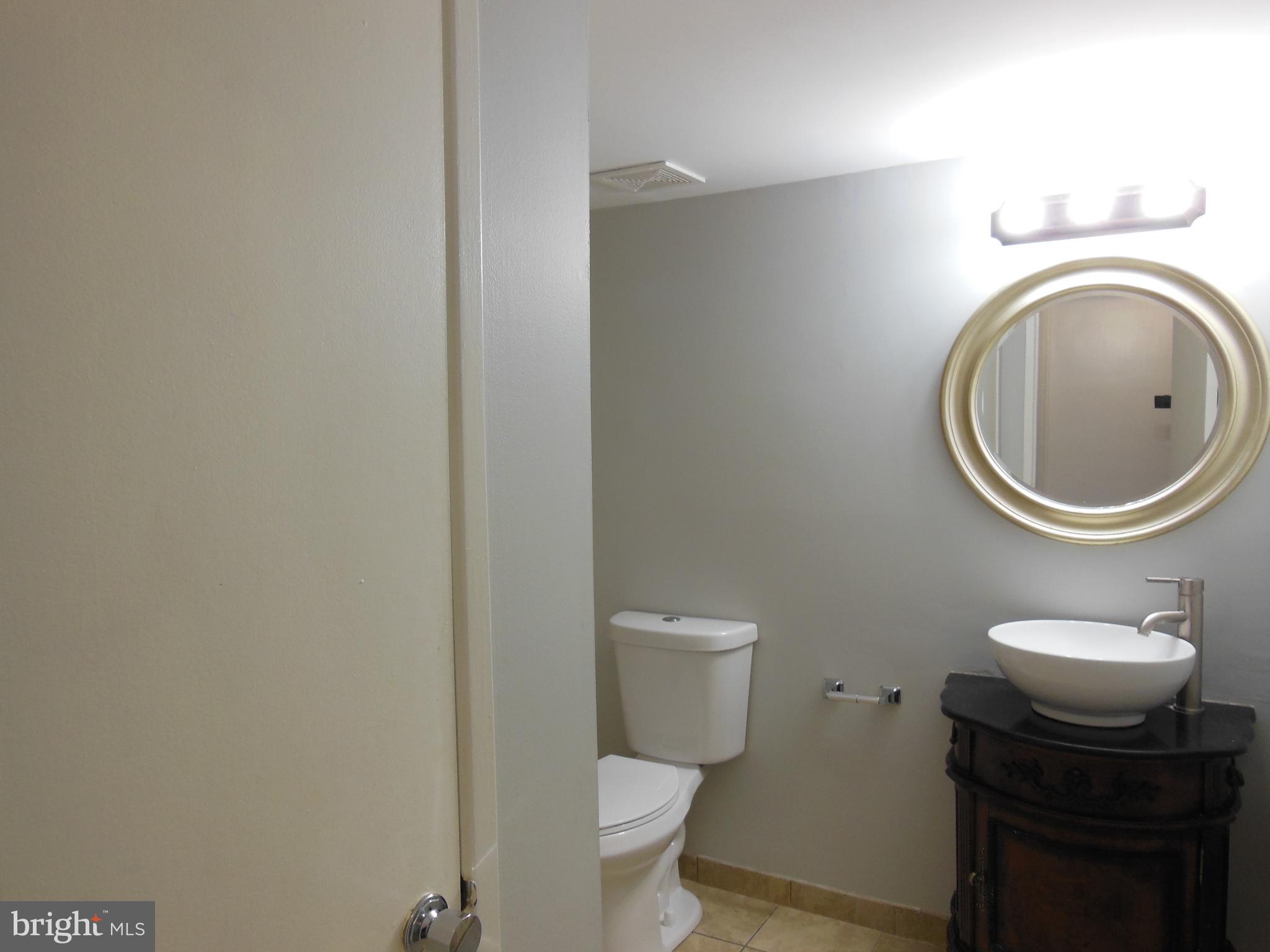 PINES CONDO 02 - Residential Lease